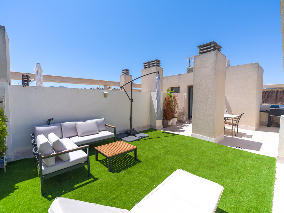 Exklusives Duplex-Penthouse mit Terrasse in Playa San Juan