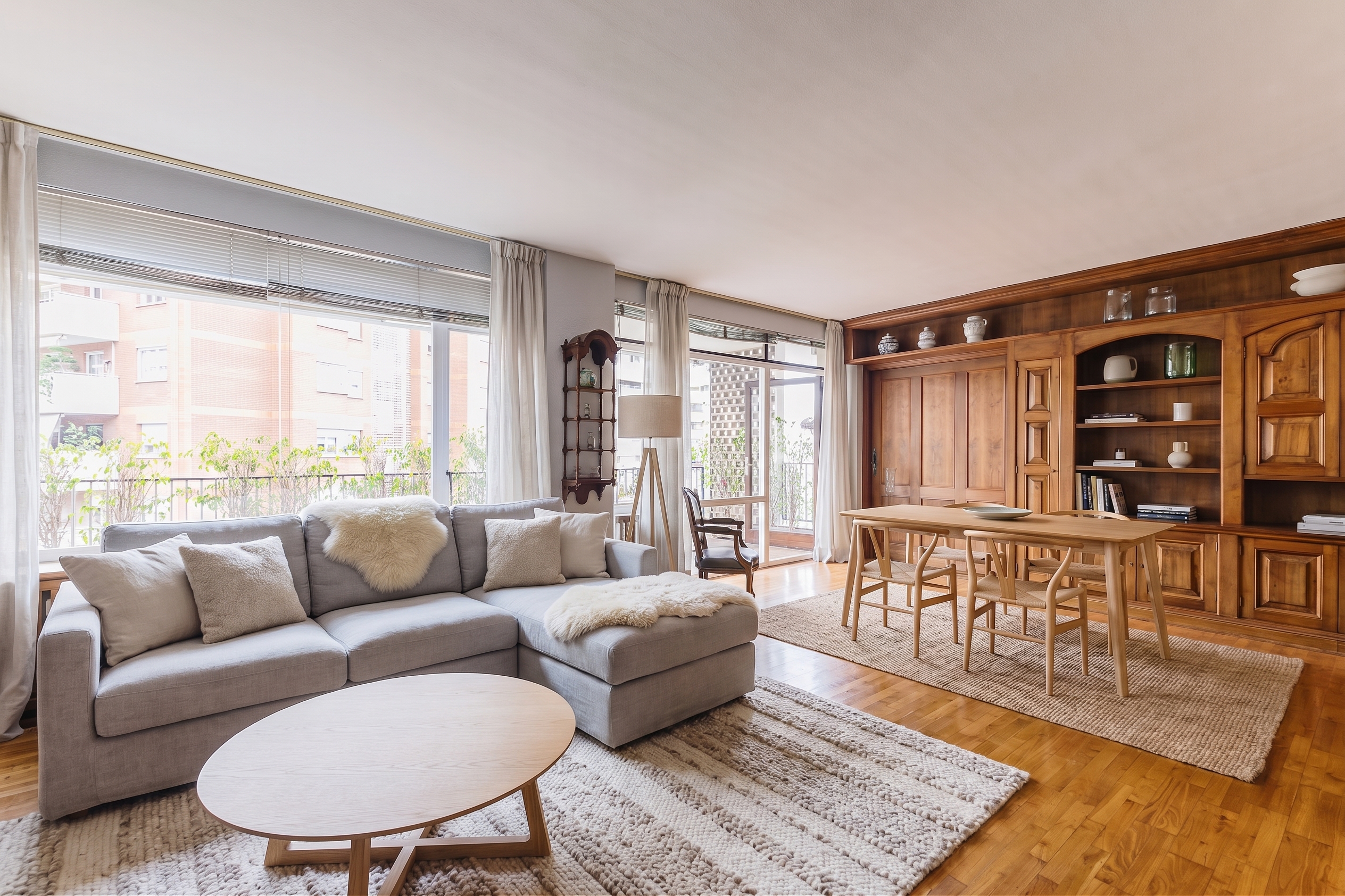 Exclusive apartment with terrace in Tres Torres