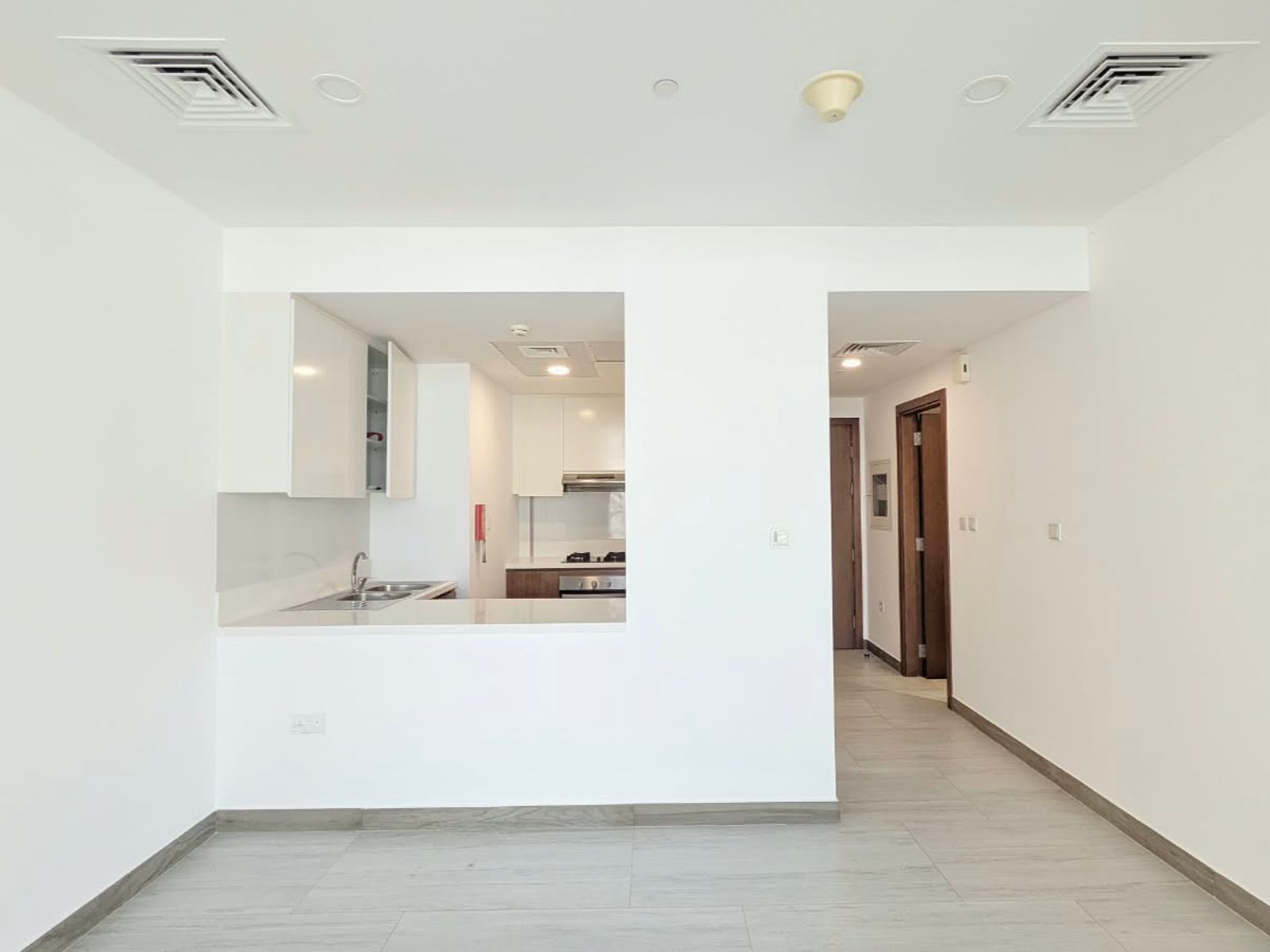 Panoramic View | Available Now | Good Location