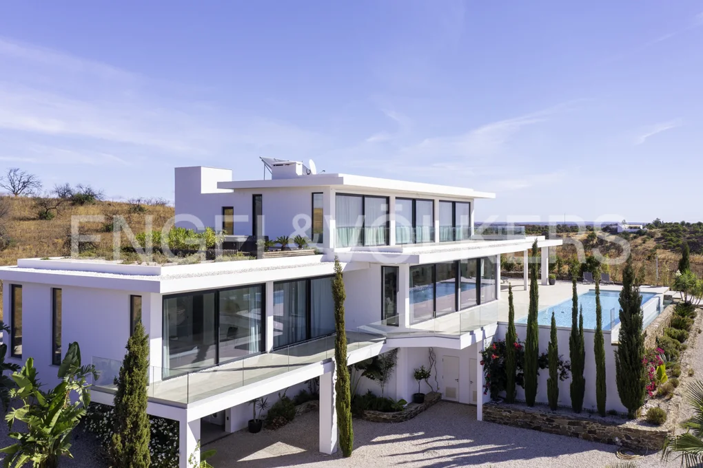 Splendid villa in a luxurious resort