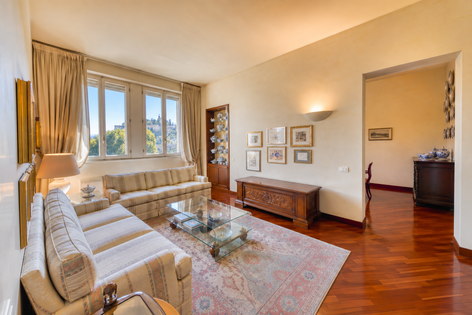 Apartment in an Art Nouveau building overlooking the Castle