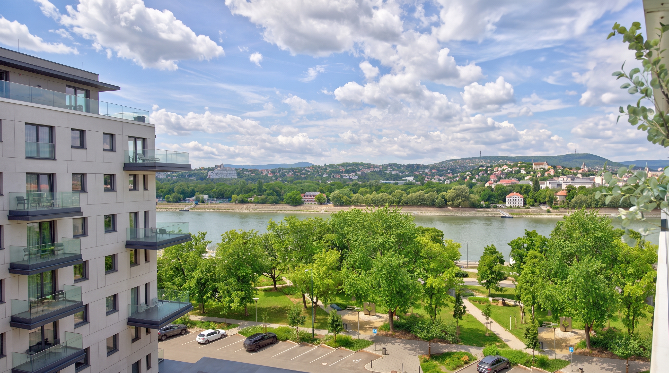 Exclusive Panoramic Residence on the Danube Riverbank