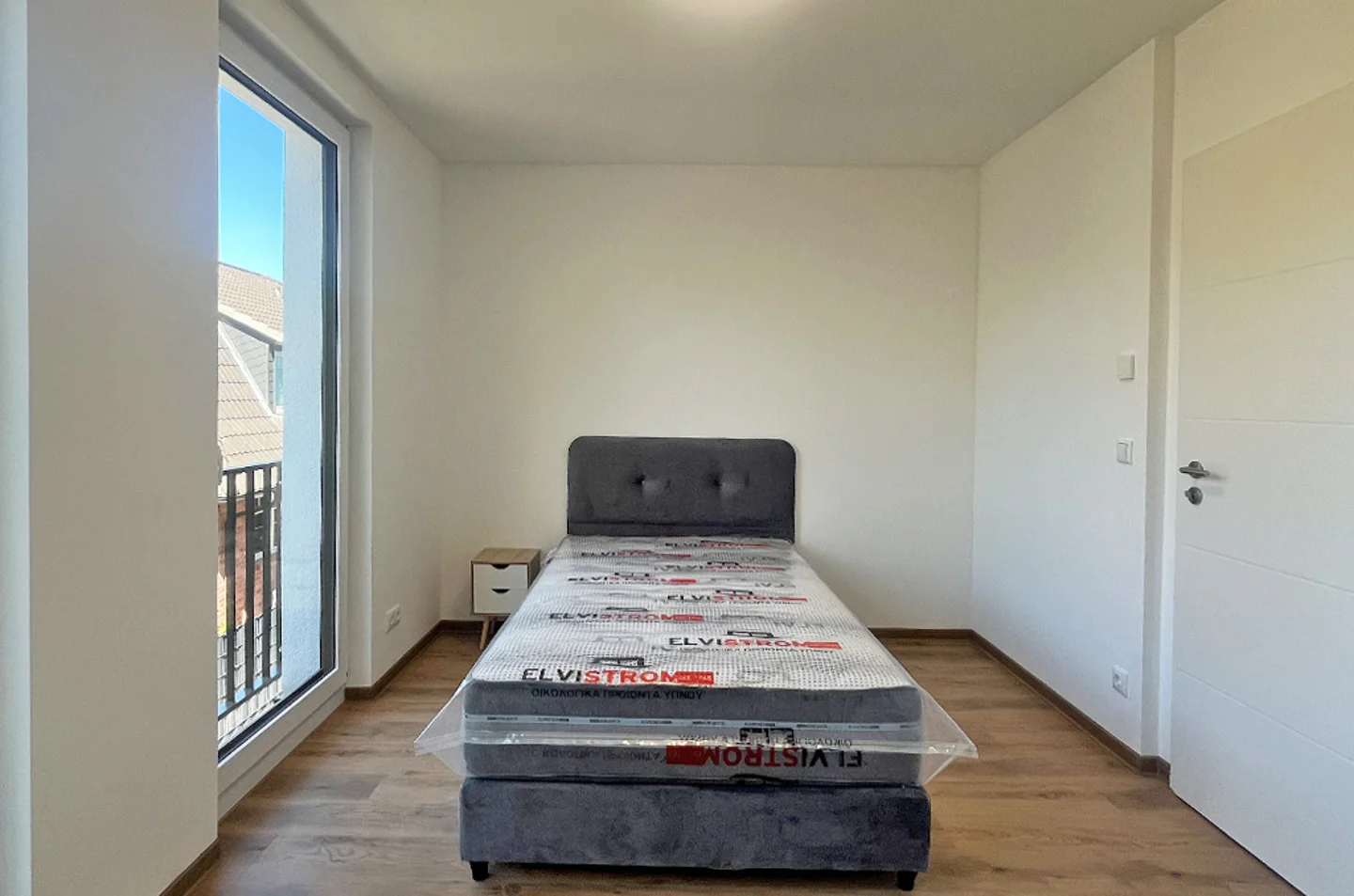 Exklusiver Neubau in Meiendorf: Moderne Stadthäuser in gefragter Lage - Photo 4
