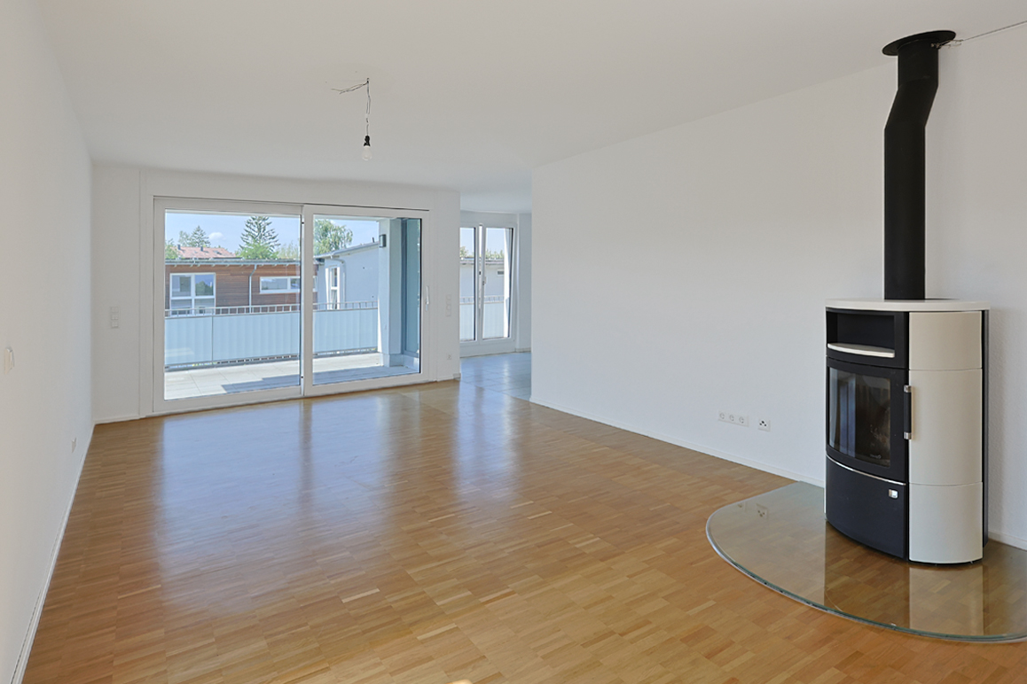 Exklusive 4,5-Zimmer-Wohnung mit Kamin und Dachterrasse