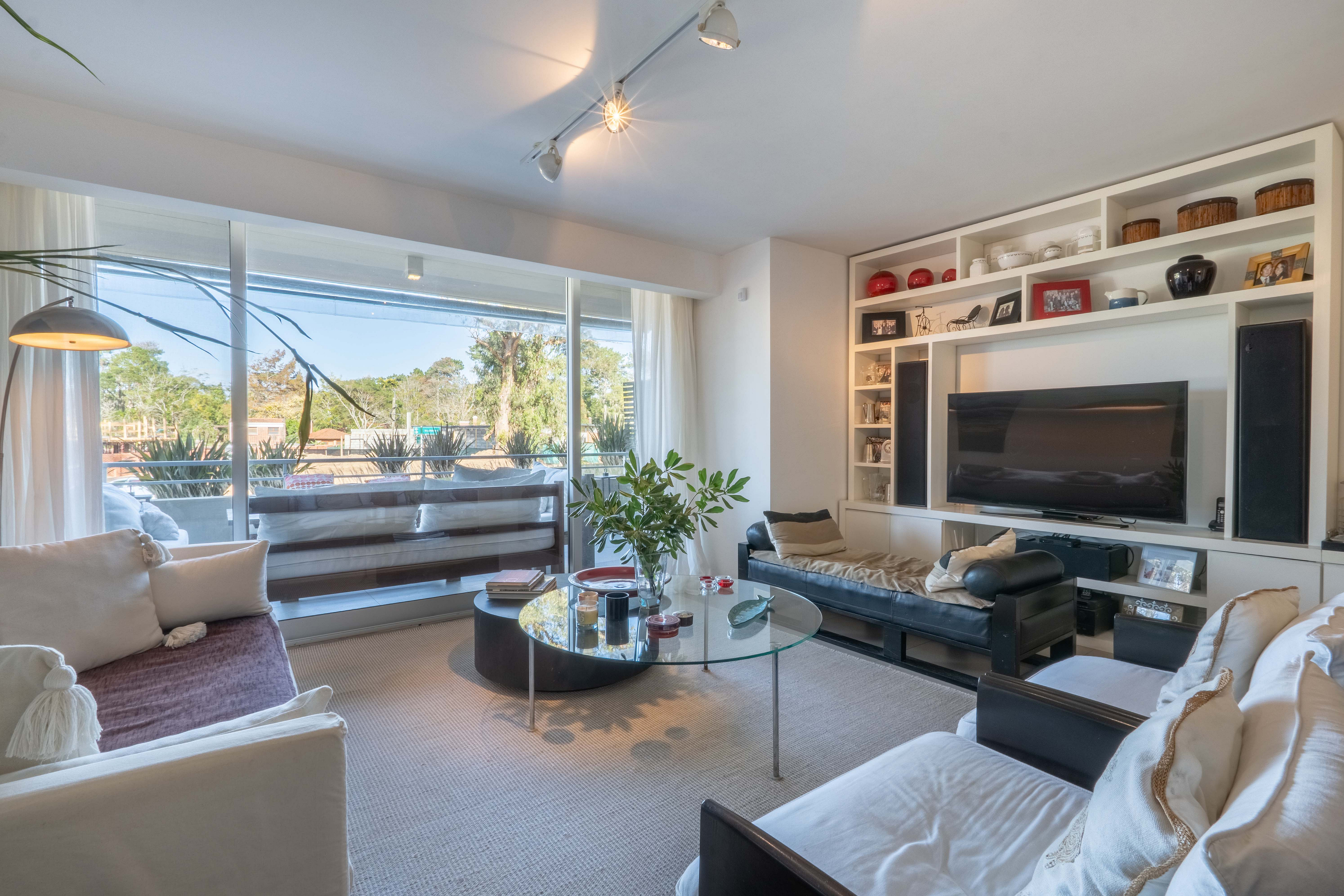 Apartamento en venta en Rincón del Indio con gran terraza