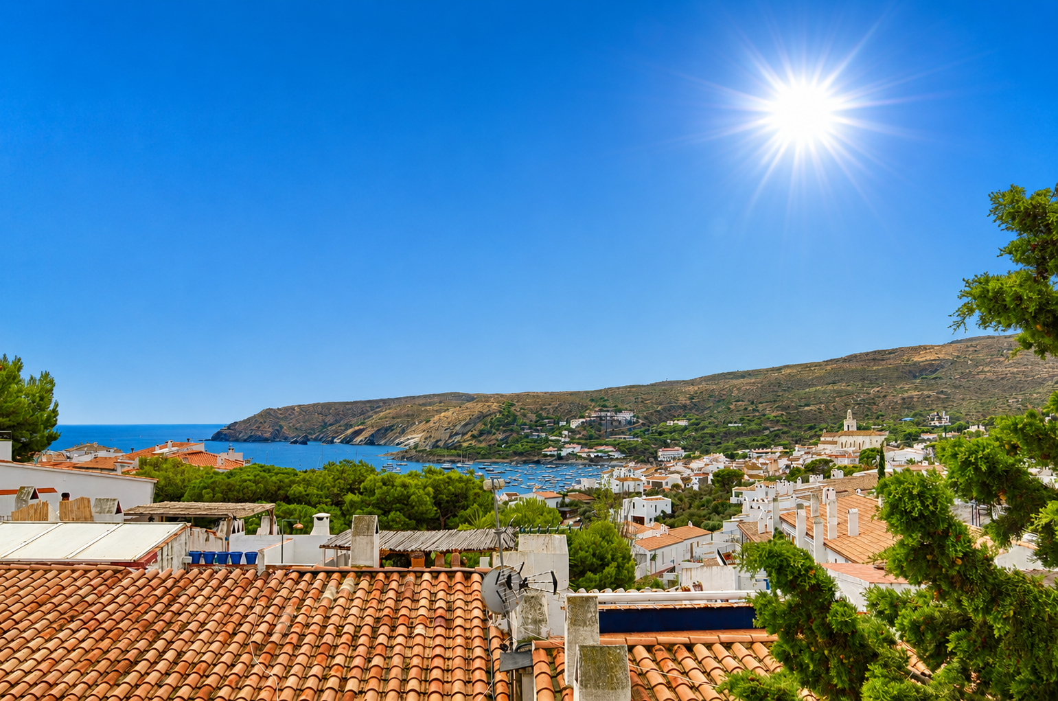 Amplio apartamento con terraza y vistas espectaculares al mar