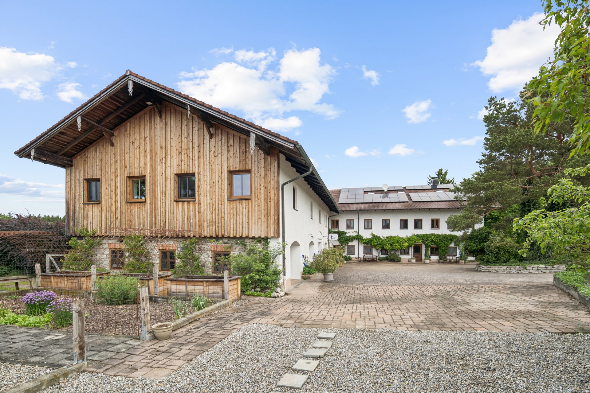 Historic country estate with style and soul between Munich and Lake Chiemsee