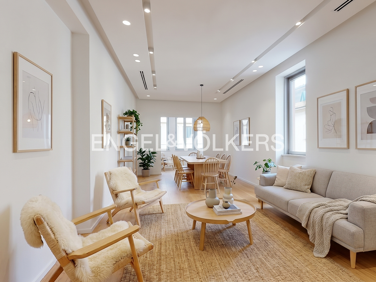 Penthouse with 100 sq m terrace: Rome, from a private perspective