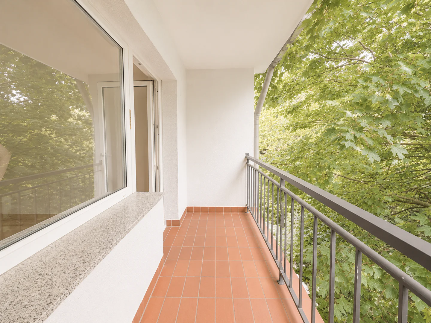 Stilvolle 2-Zimmer-Wohnung mit Balkon und Blick ins Grüne in Solingen - Photo 1