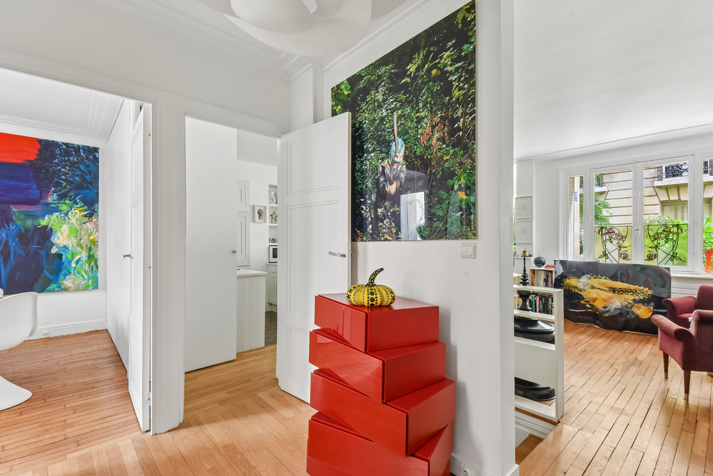 Paris 16th – Ranelagh Metro | Like a home in the heart of a private lane