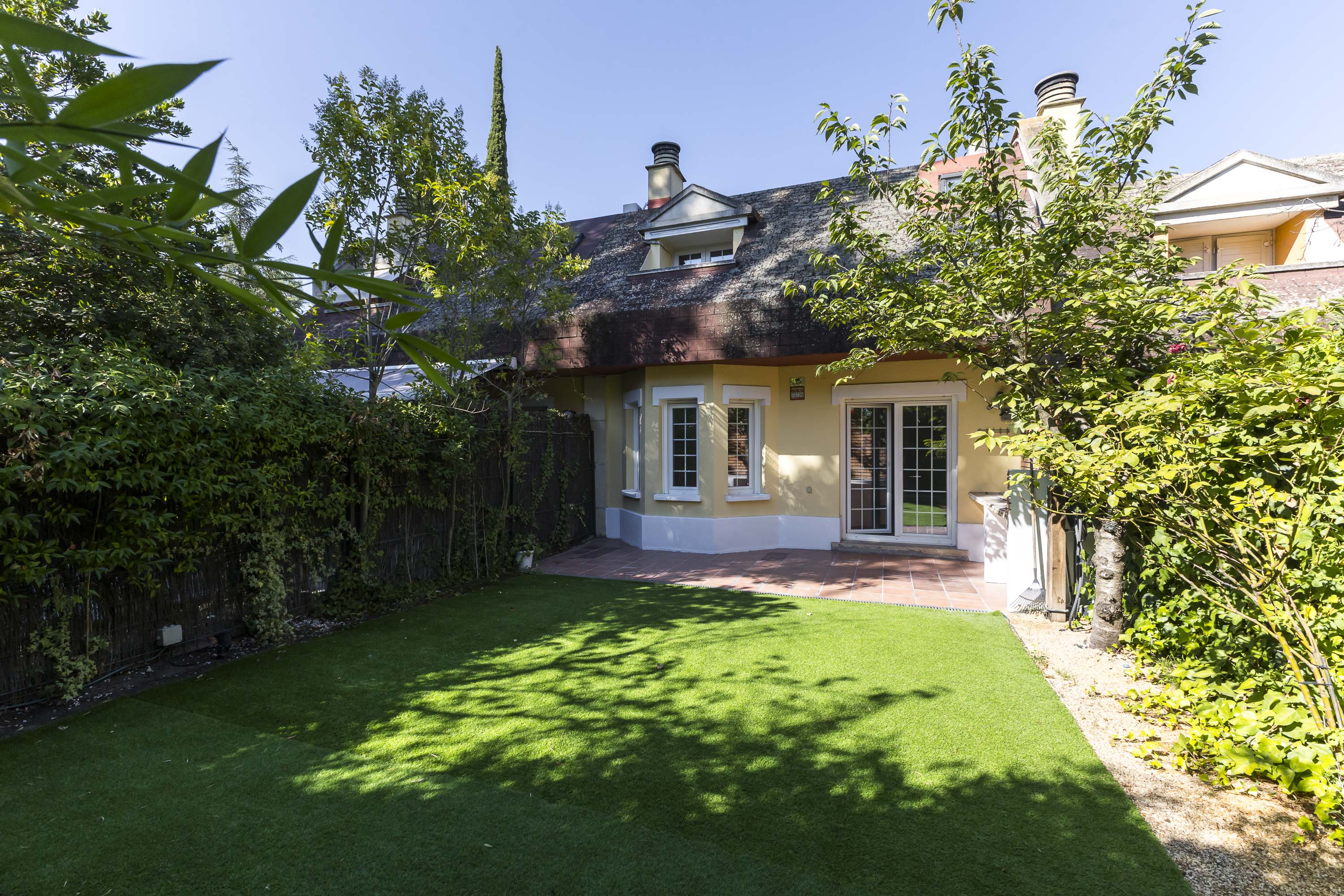 Magnificent townhouse in Soto de la Moraleja