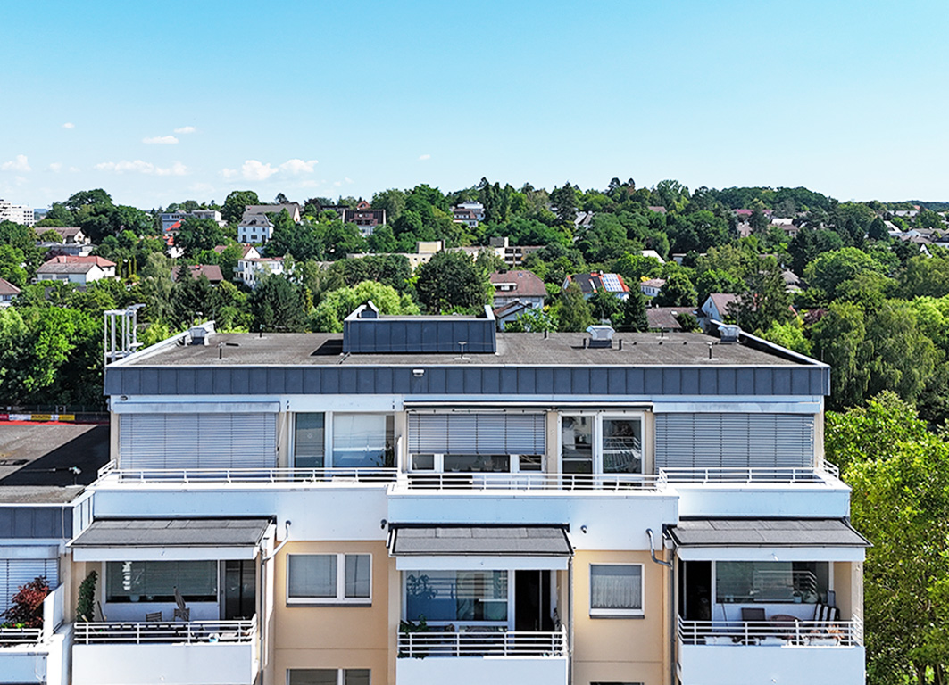 Penthouse artige Wohnung mit zwei Bädern und Blick über Gießen