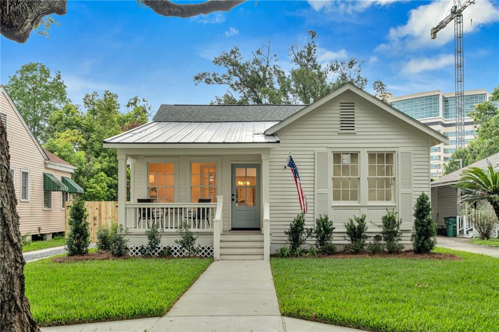 Charm Meets Modern Luxury on North Rio Vista Avenue