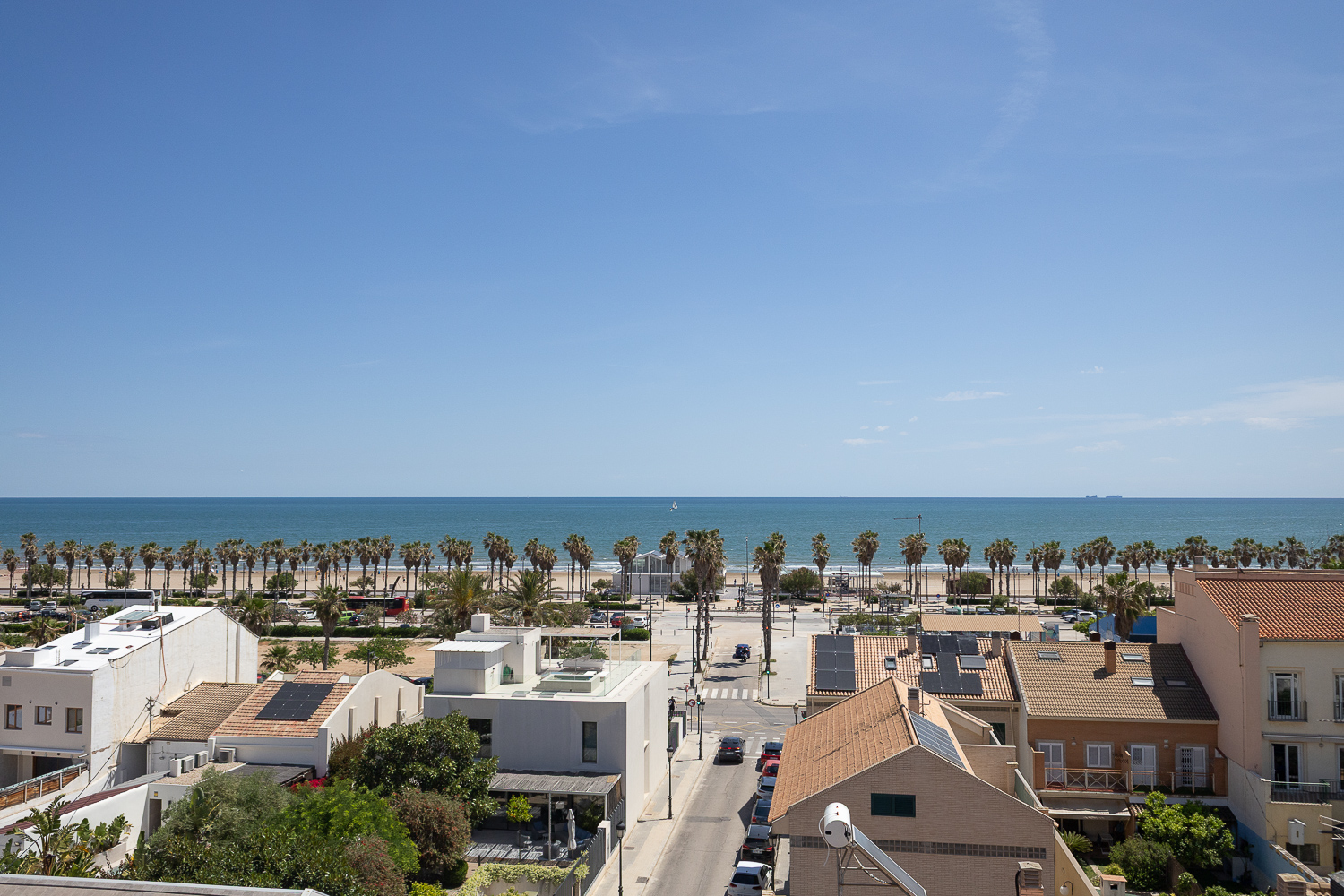 Penthouse with stunning sea views in Malvarrosa