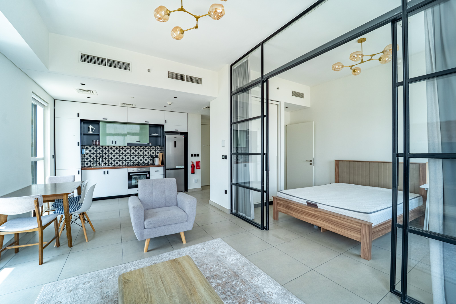 High Floor Corner Unit | Fully Furnished | Vacant Now