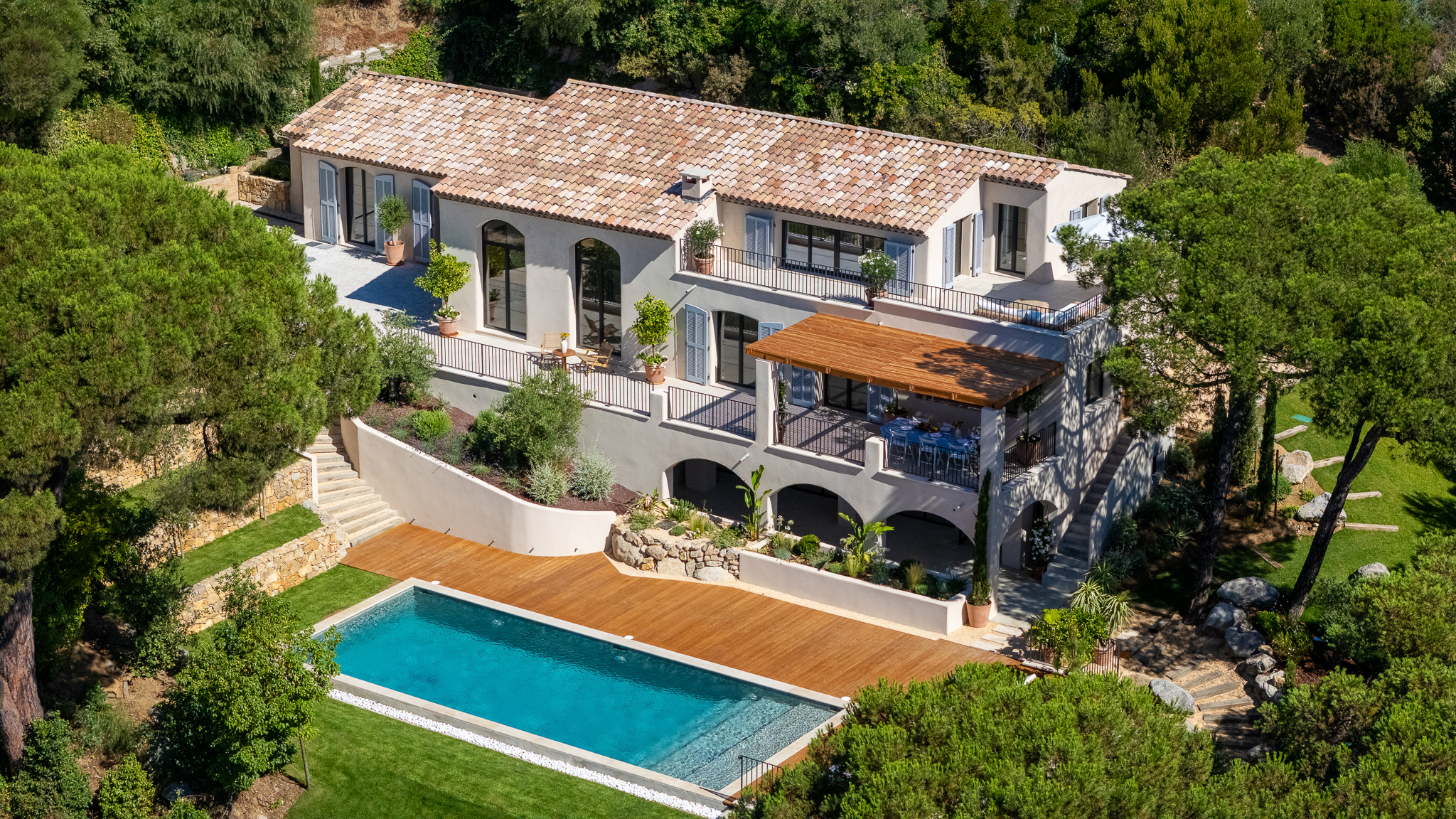 Waterproof villa with sea view and direct beach access – Private estate in l'Escalet