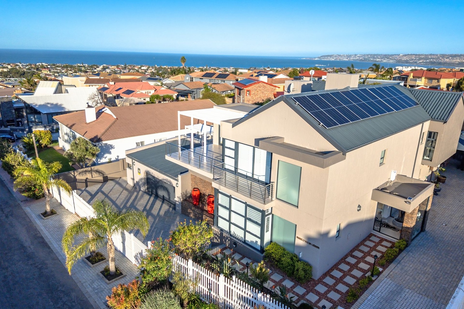 An Exclusive Double-Storey Home Between Ocean and Mountain Views for Sale