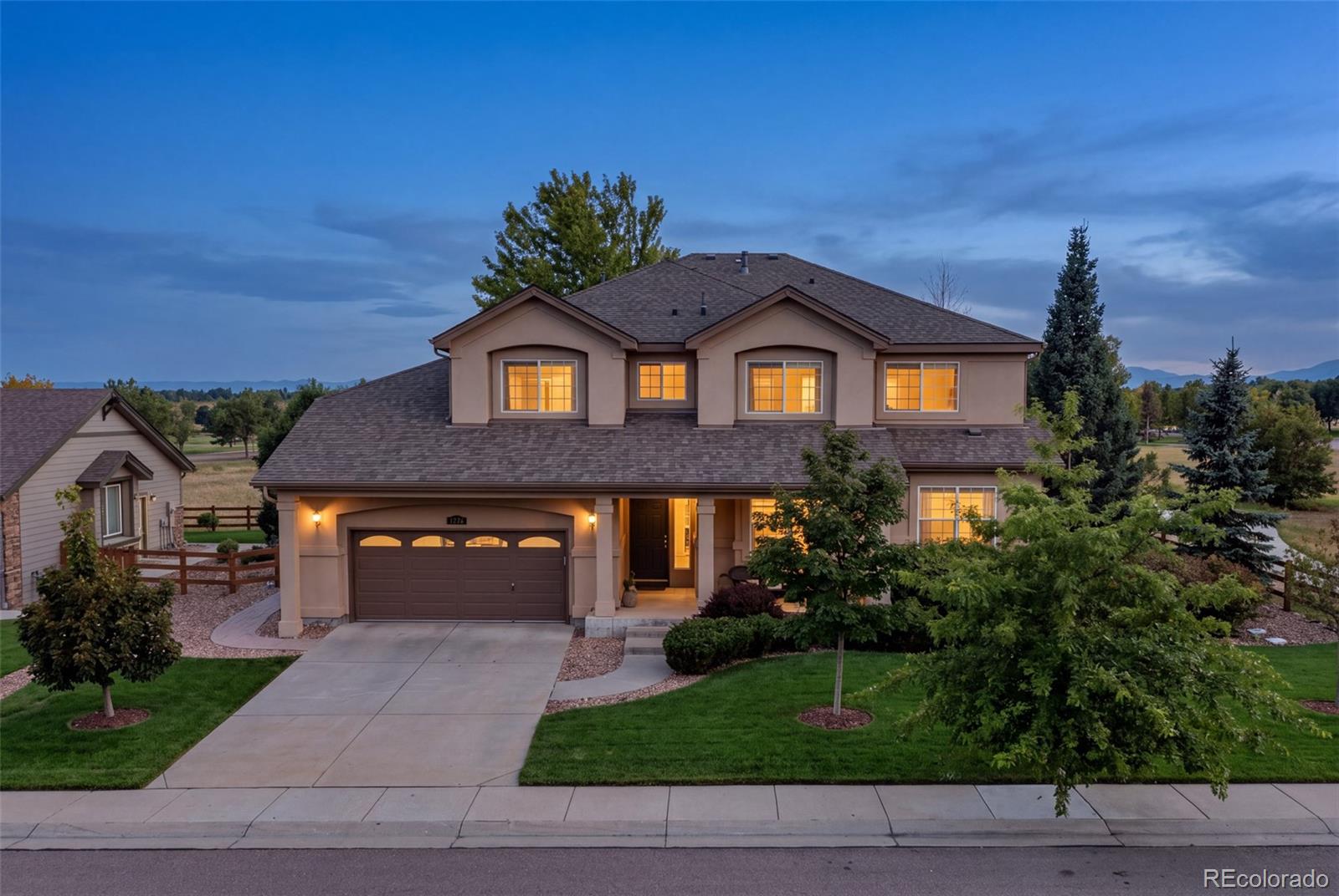 Redleaf 5BR Backs to 300 Acres, Mountain & Skyline Views