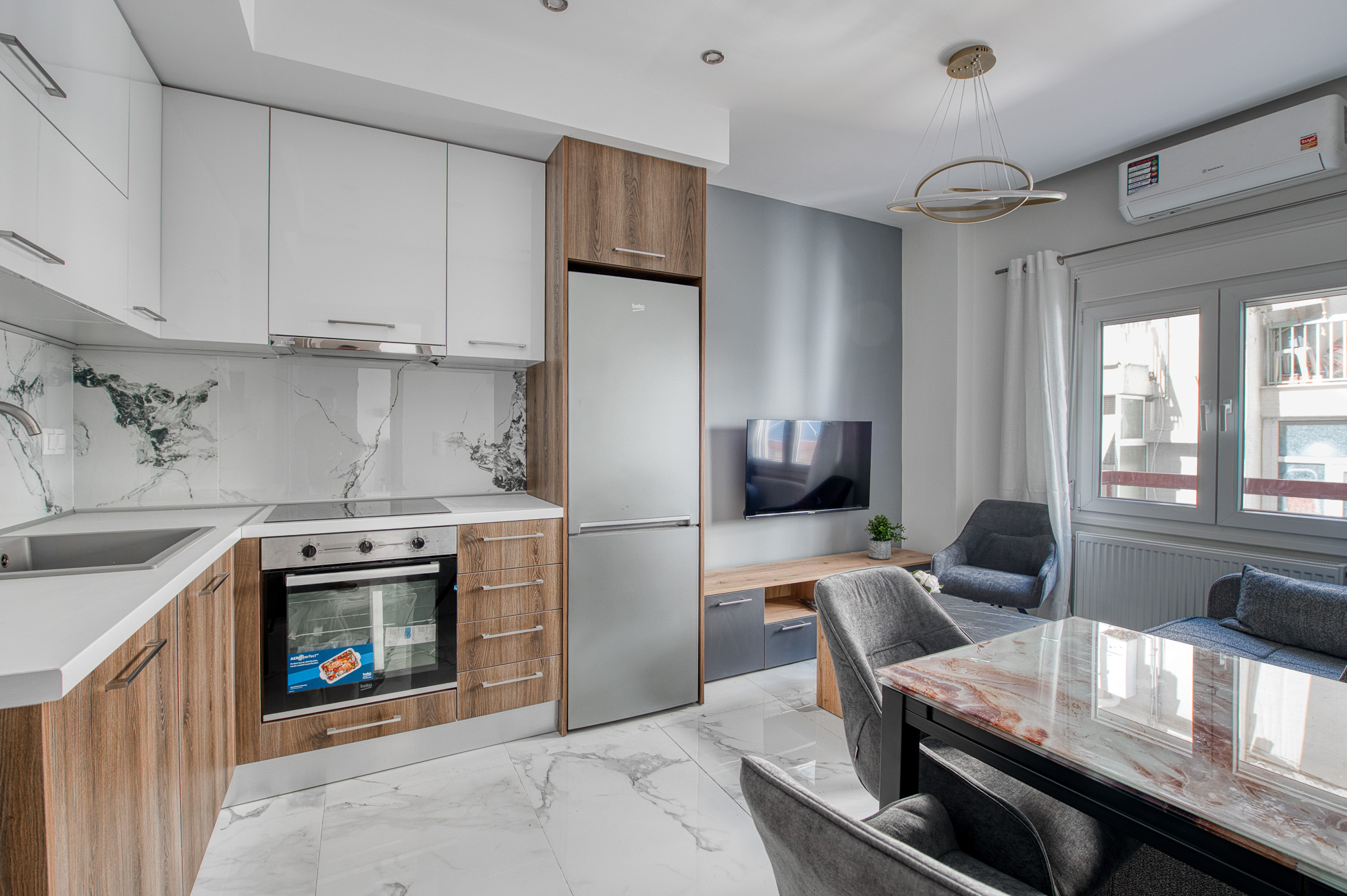 Renovated apartment with full electrical appliances