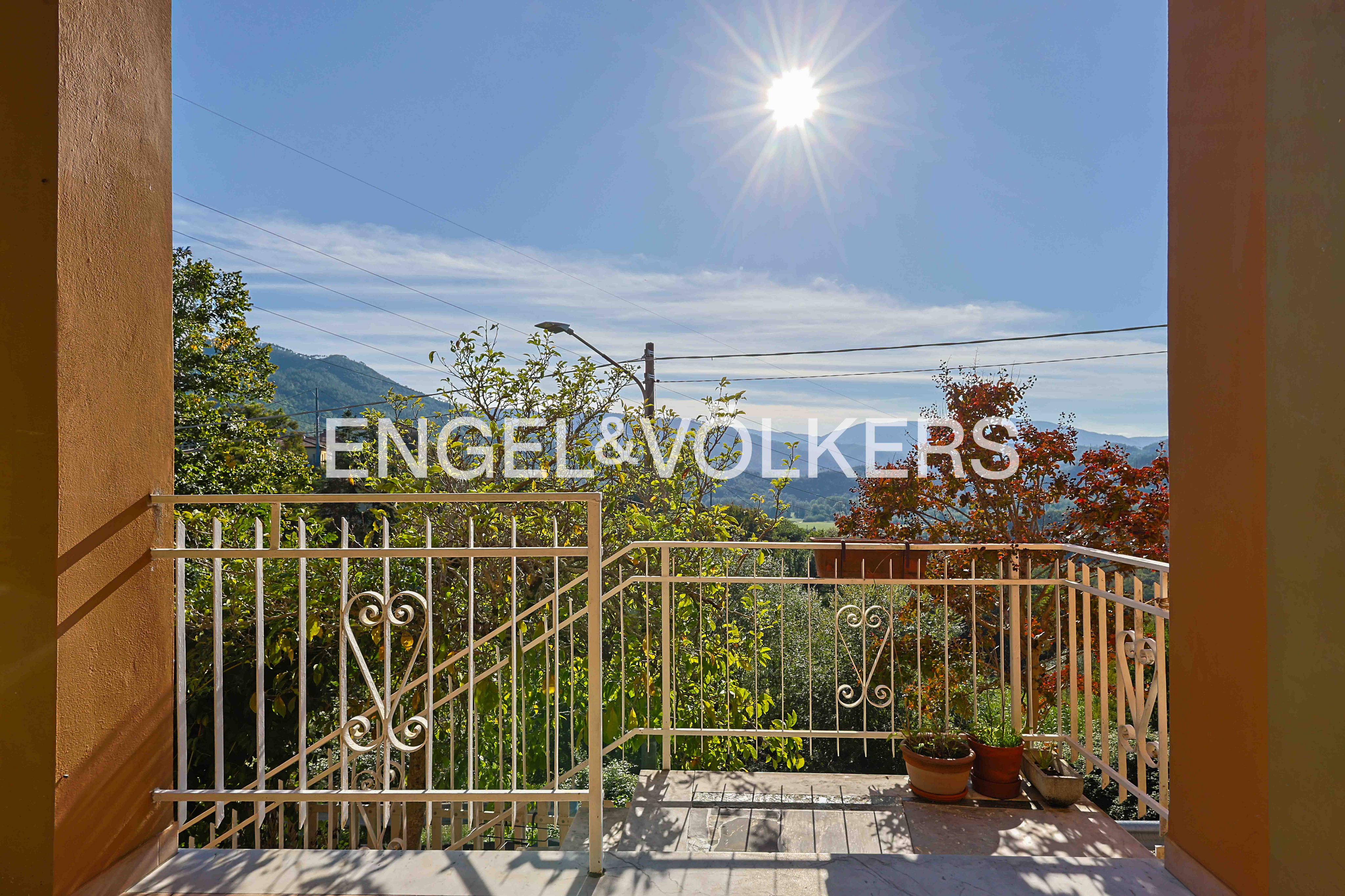 Detached house in the authentic tranquillity of Liguria’s inland hills