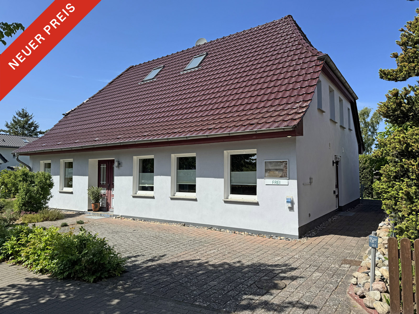 großzügige Wohneinheit über 2 Etagen mit Kamin und Gartenanteil - Ihr Wohnstandort an der Ostsee