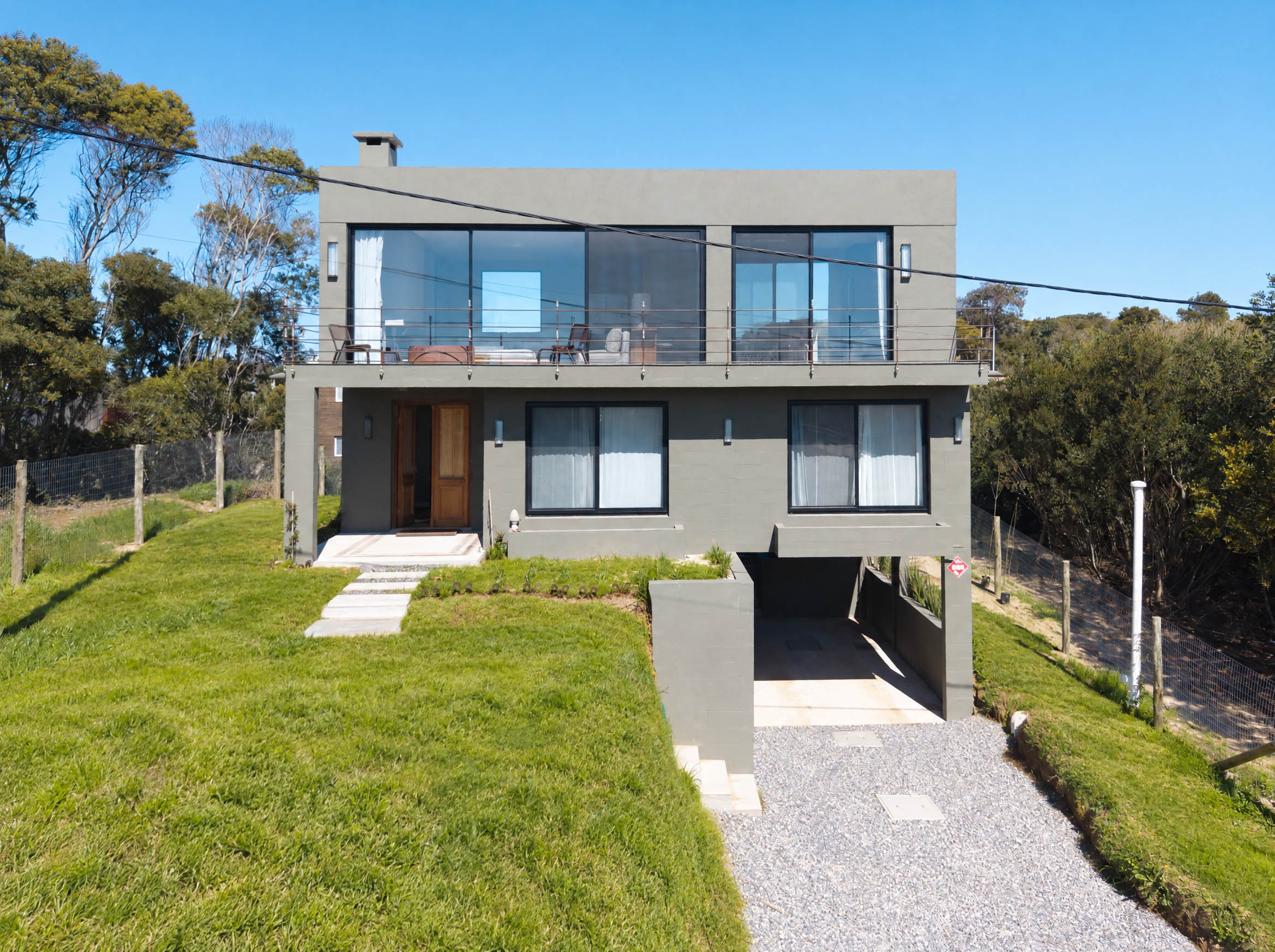 Brand-new designer home with ocean views between Manantiales and José Ignacio [AI-modified]