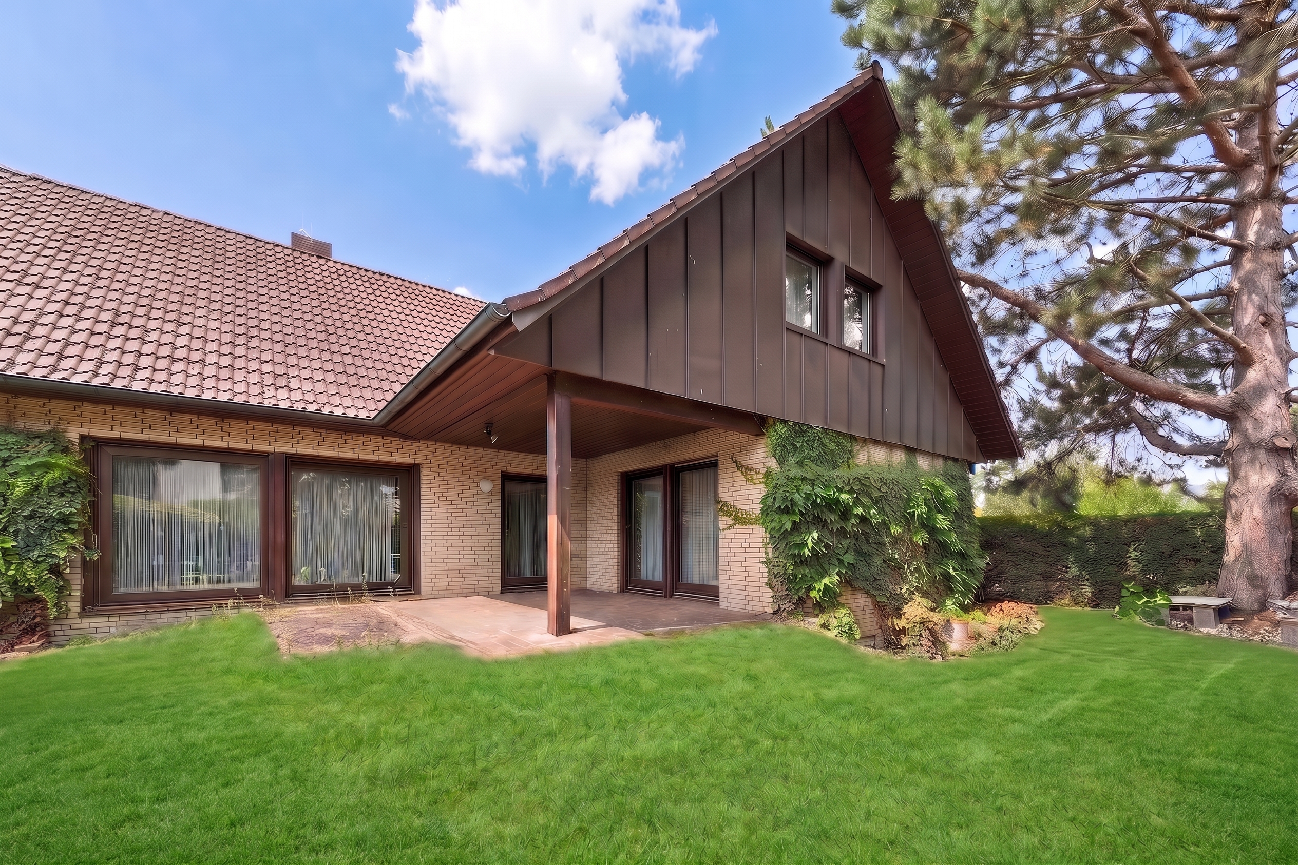 Charmantes Familienhaus mit Sauna, knisterndem Kamin und sonnigem Wohlfühlgarten