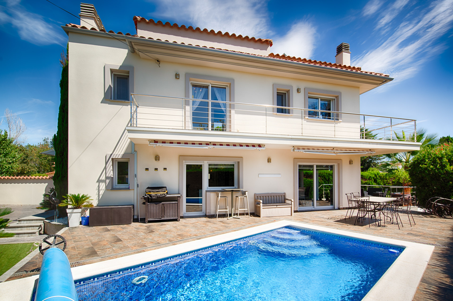 Home with heated pool and private mooring