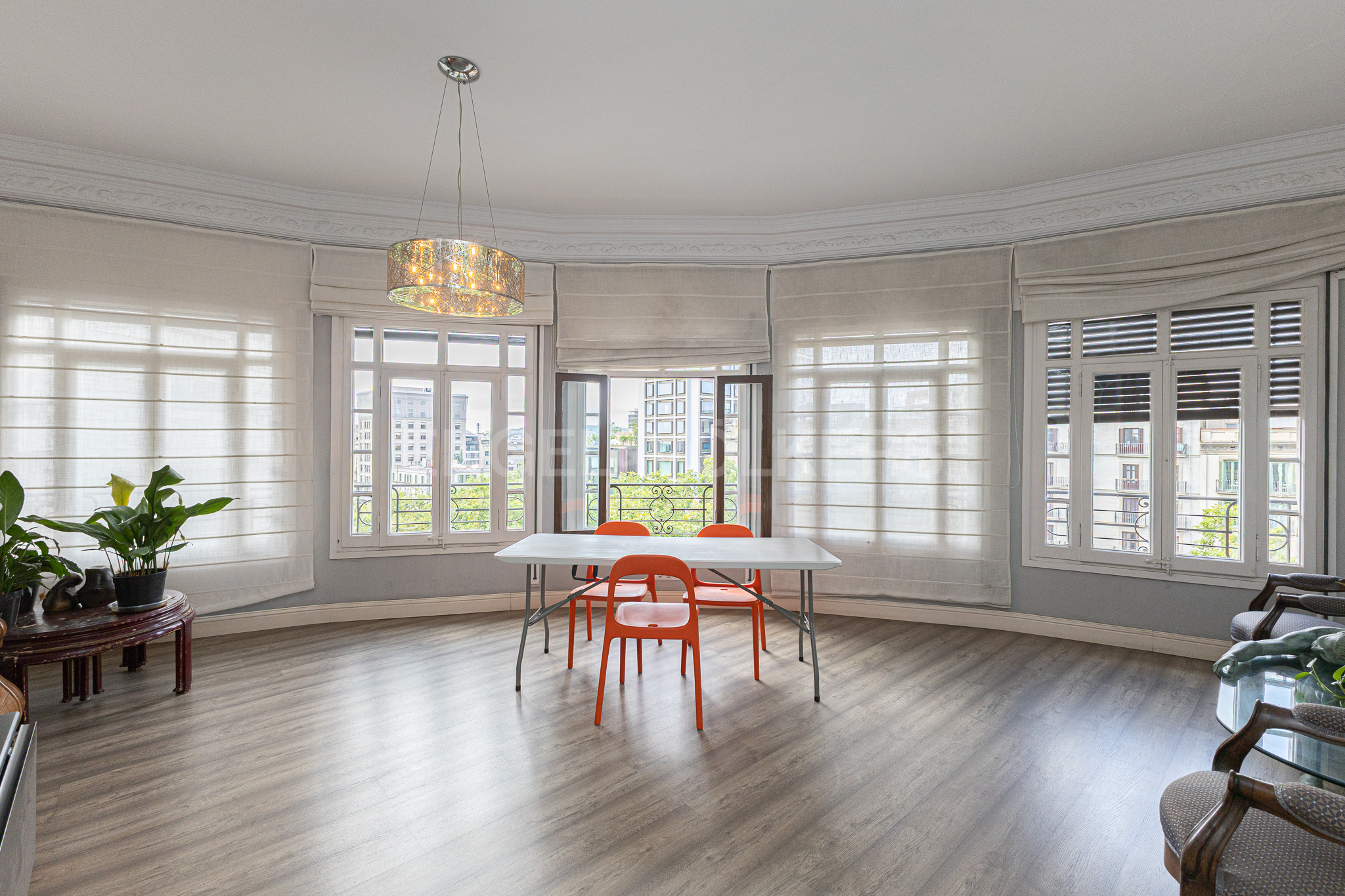 Exclusive stately property on the distinguished Passeig de Gràcia, next to Els Jardinets, Barcelona