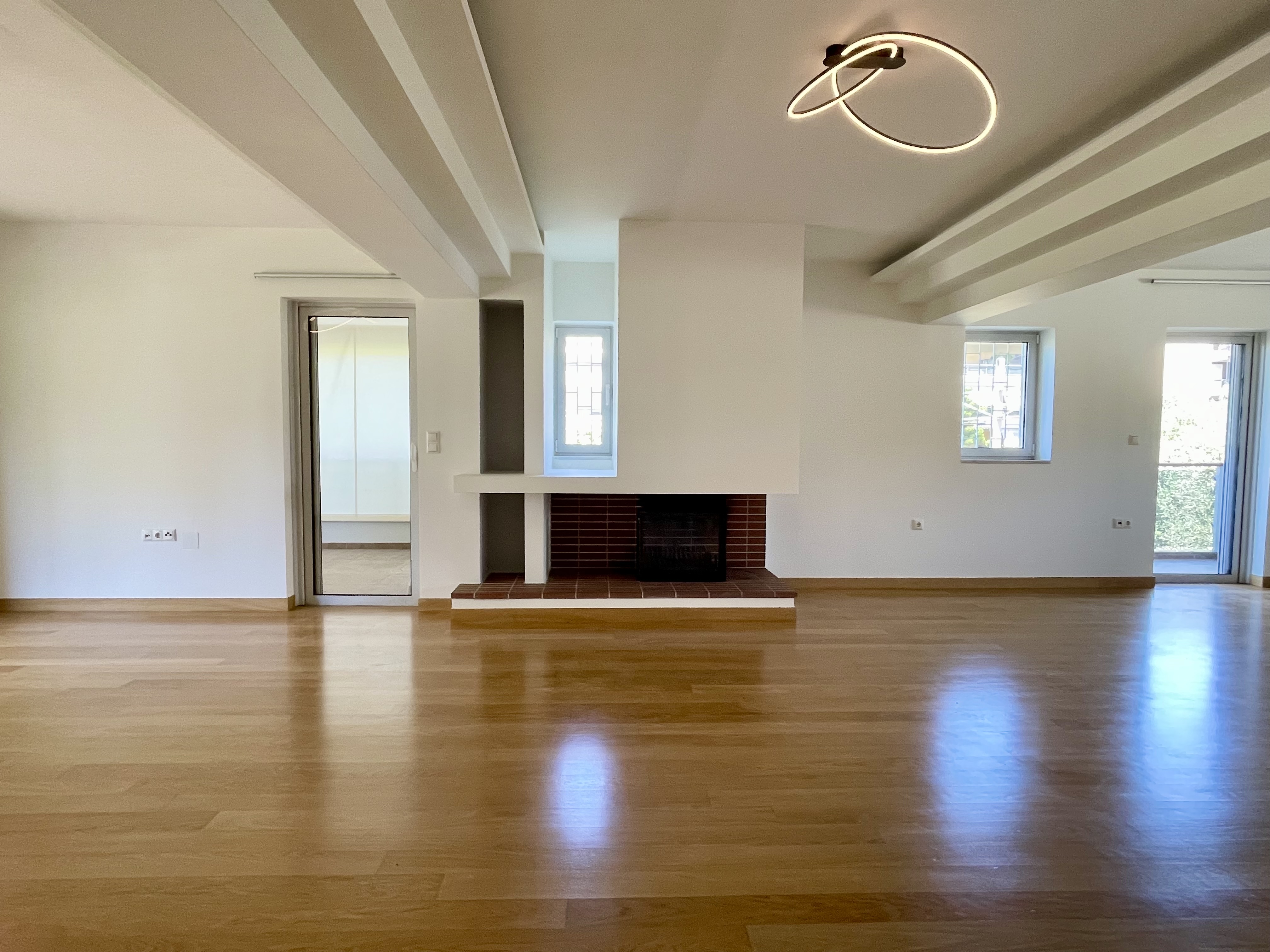 Stunning 207 sq.m. renovated apartment