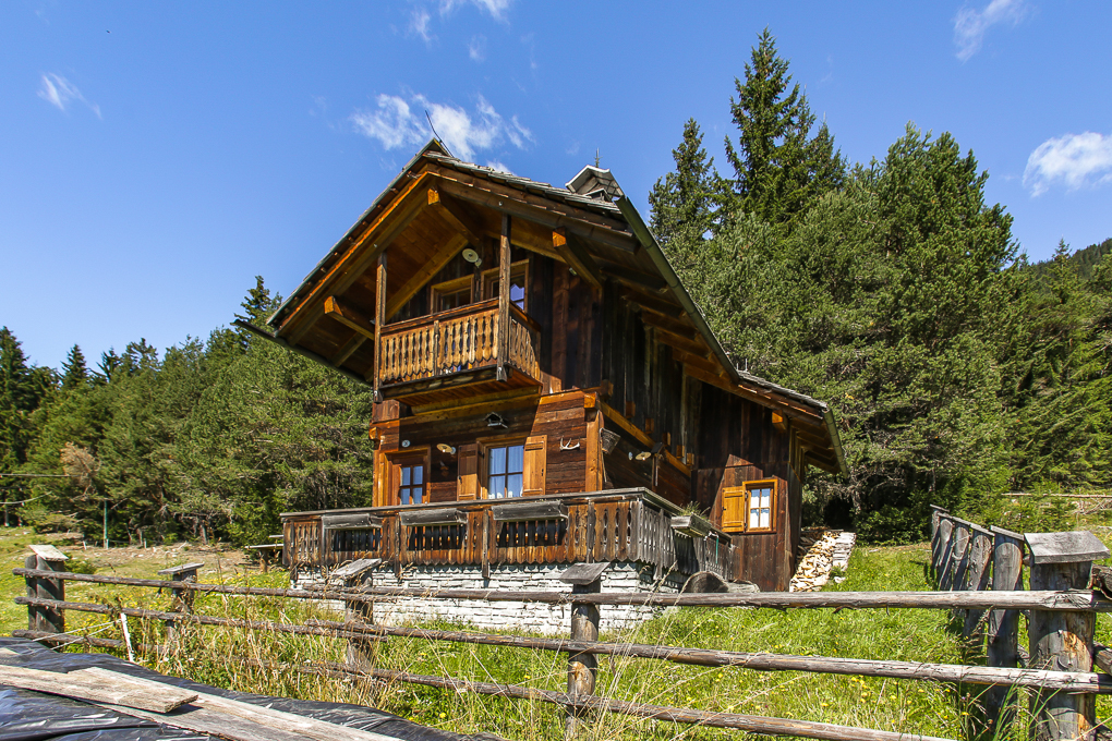 Charming cabin with character and panoramic views