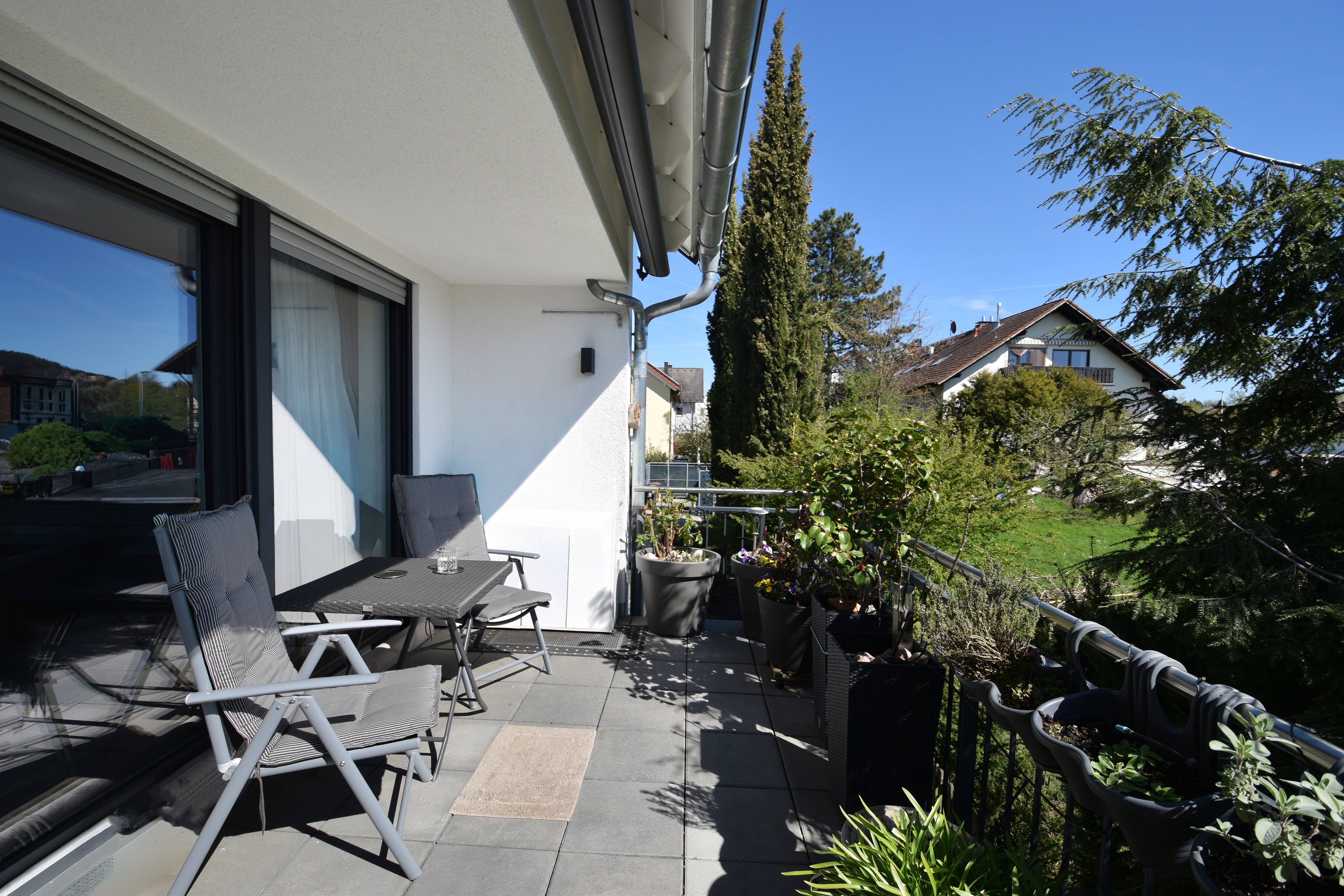 Jung, effizient, hochwertig - Zwei Zimmer mit Südbalkon!