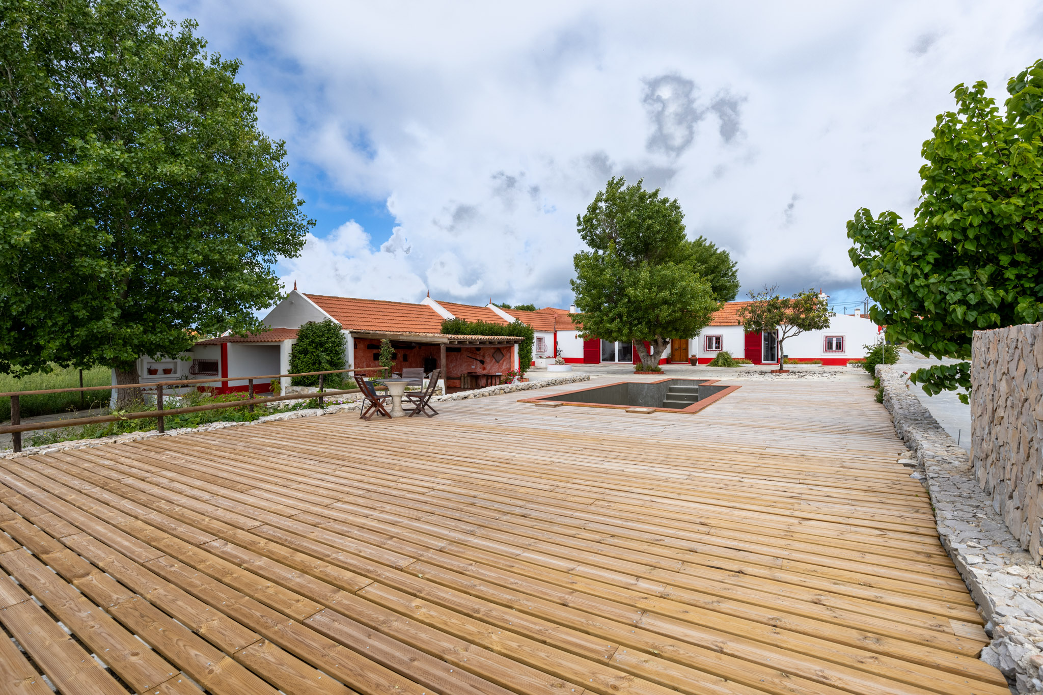 3-bedroom home in Sesimbra with pool and 5 minutes from the beach