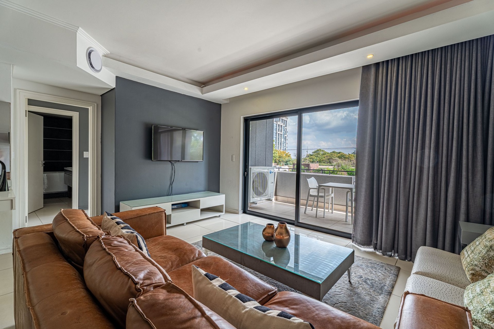 Luxury Fully Furnished Apartment to Rent  Morningside