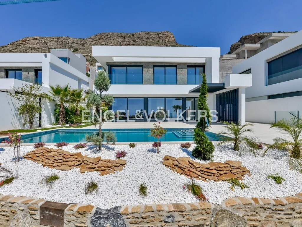 Exclusive new build villa with the best sea views