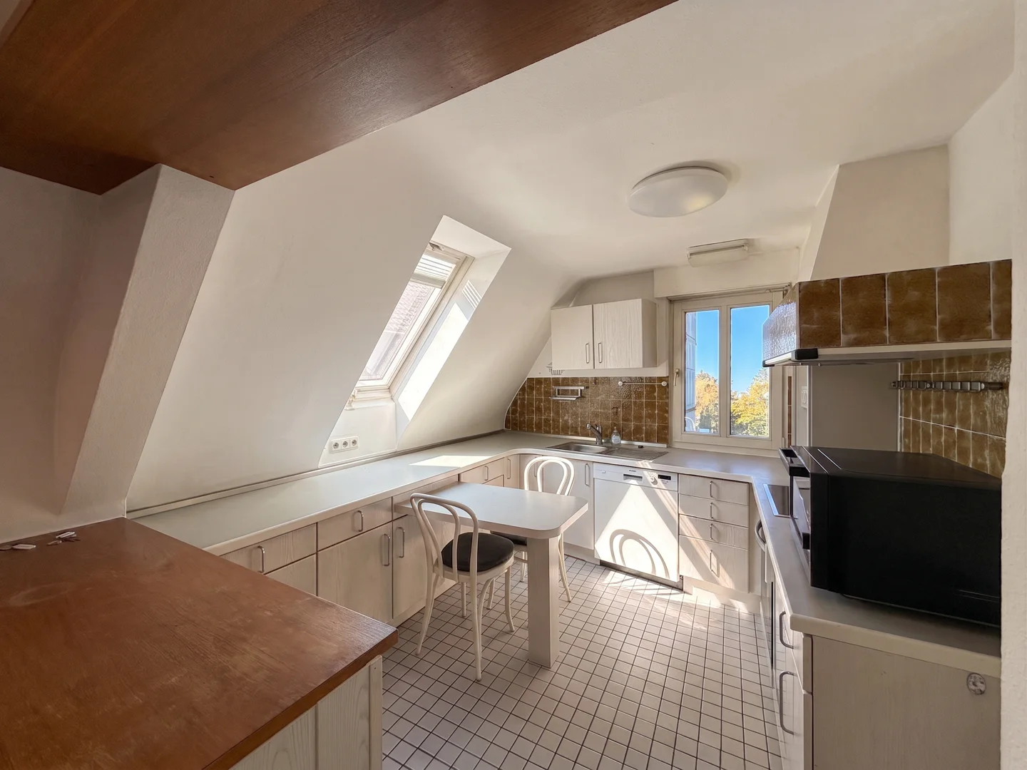 Fachwerk-Maisonette mit 7 Zimmern in Mitten der Waiblinger Altstadt! - Photo 4