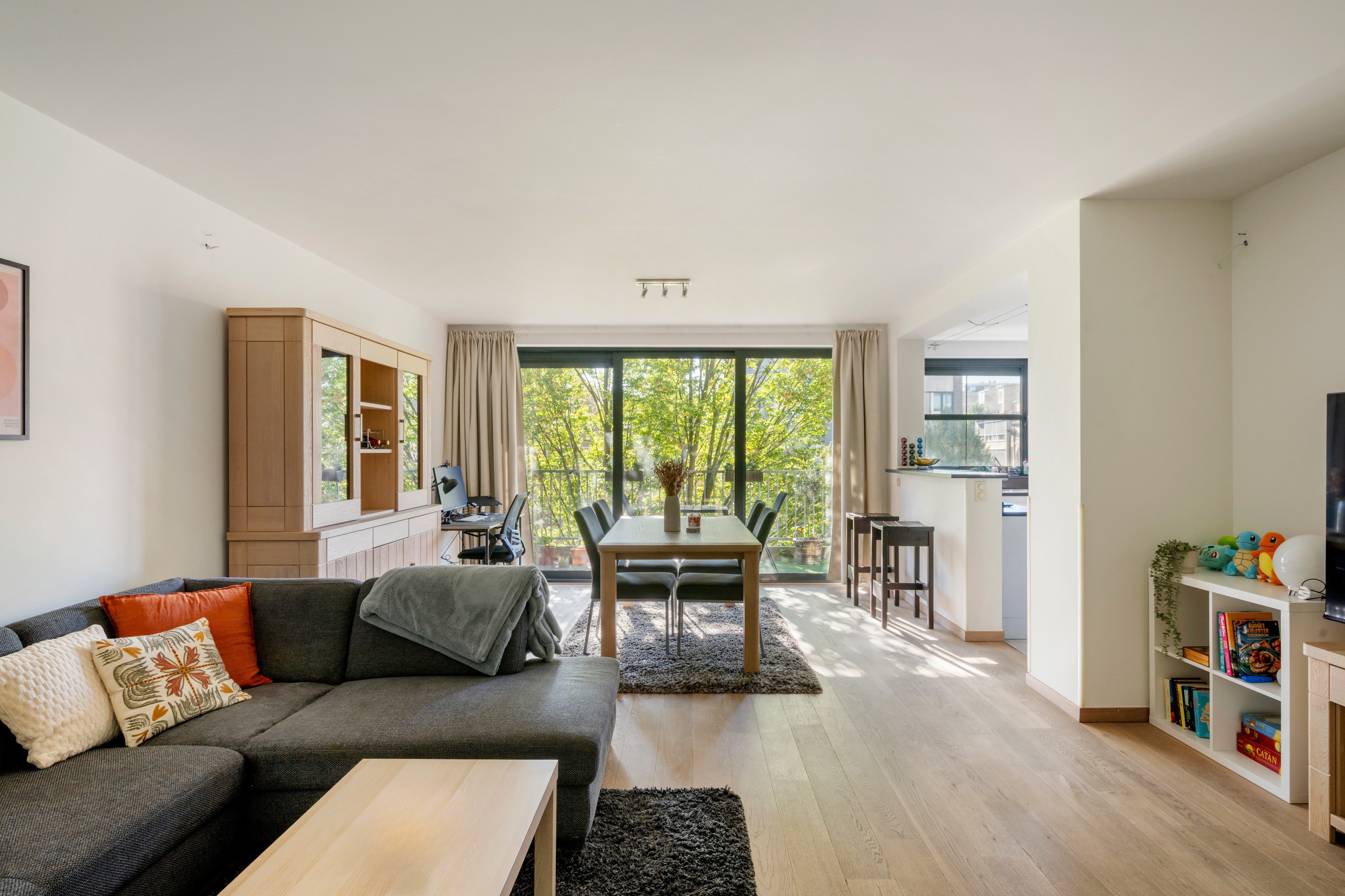 Furnished two-bedroom apartment with two terraces near De Koninck Brewery