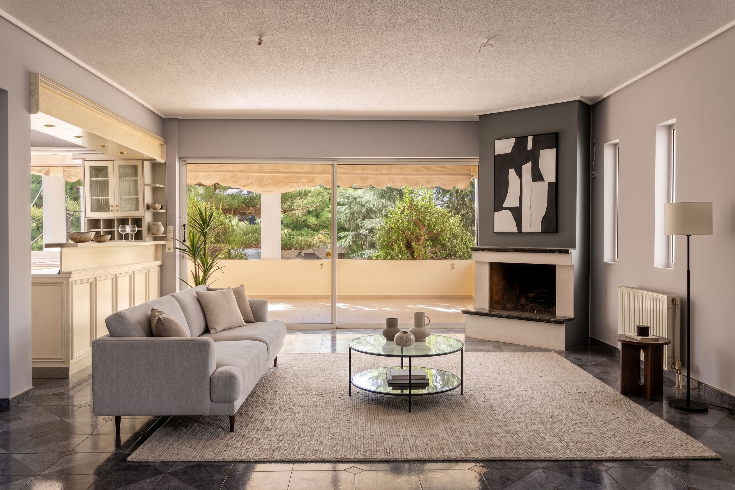 First floor apartment near Golf Course in Glyfada [KI-modifiziert]