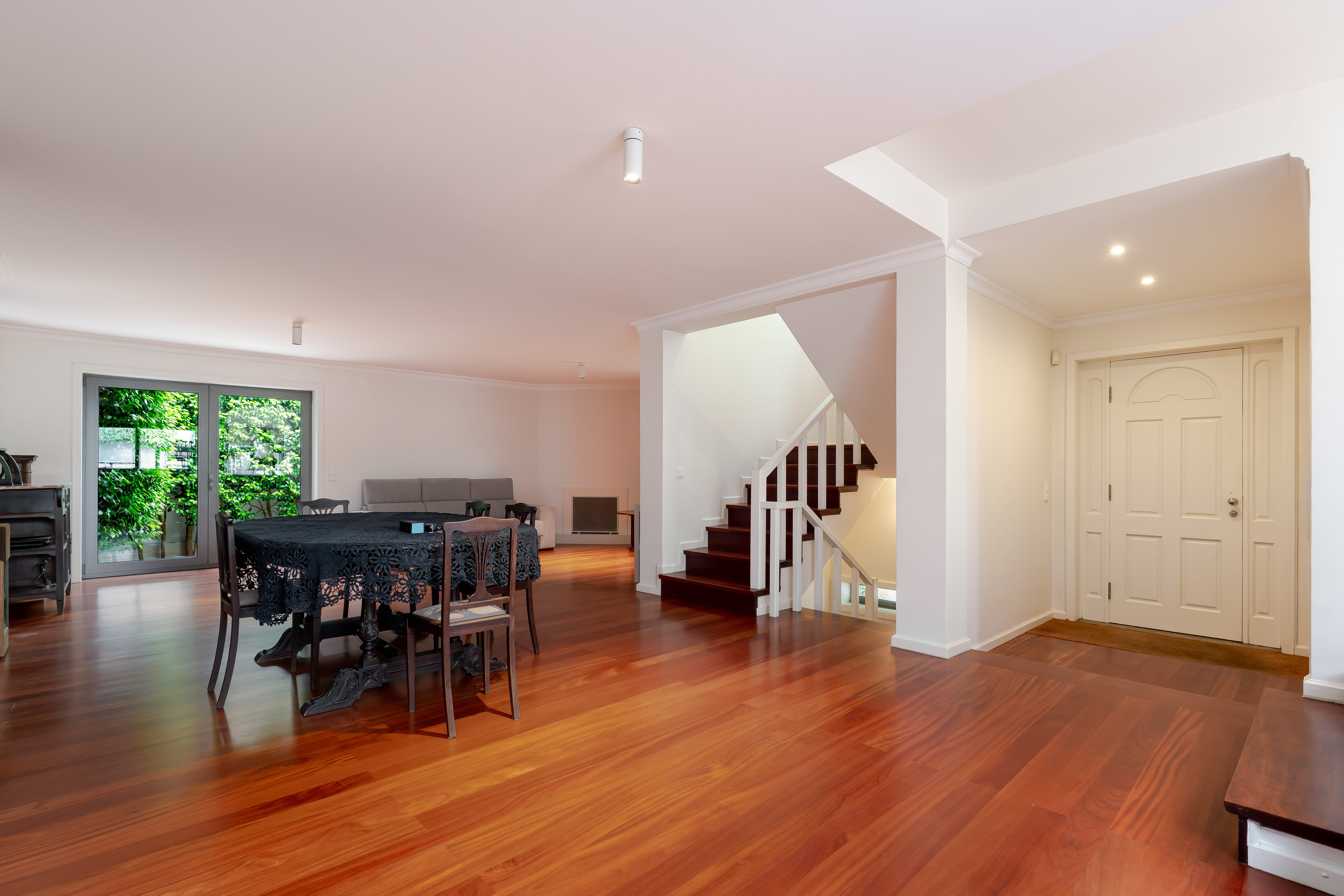 3 Bedroom Villa with terrace, garden and garage