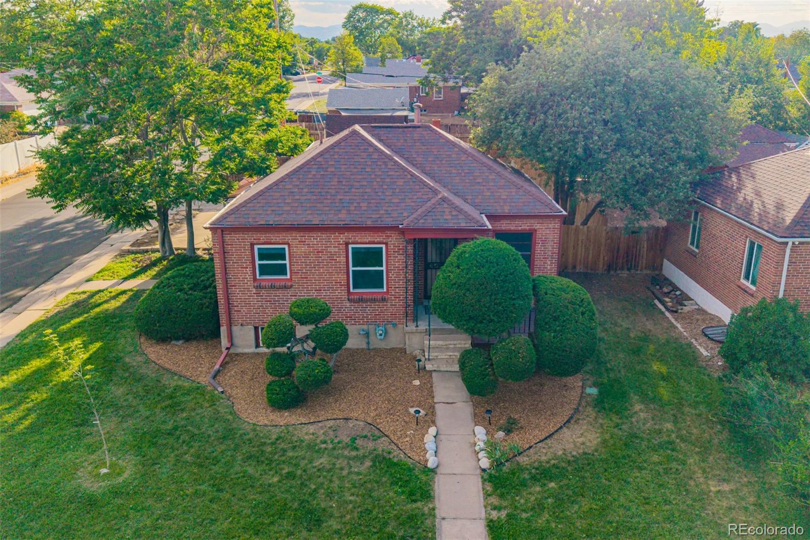 Updated 1947 Brick Ranch in Athmar Park