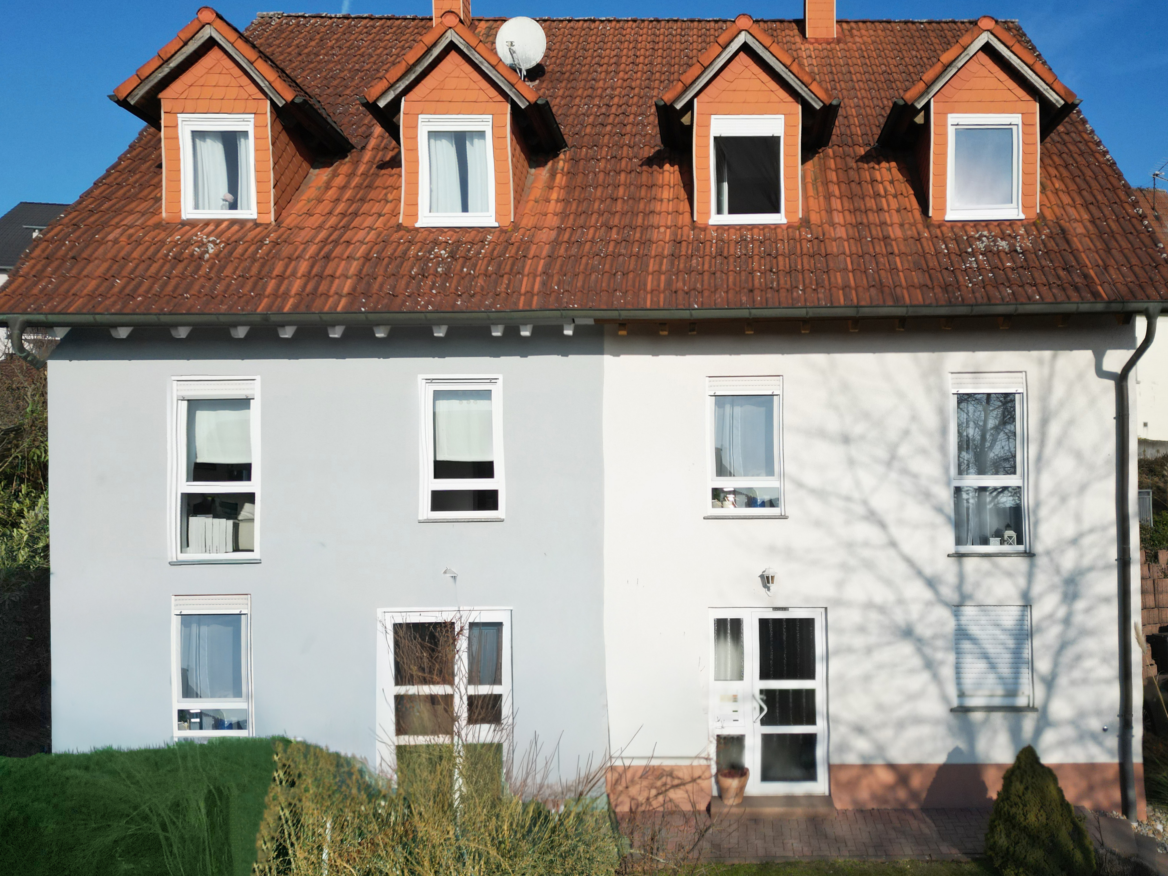 Moderne Doppelhaushälfte in naturnaher Lage von Johannesberg-Breunsberg
