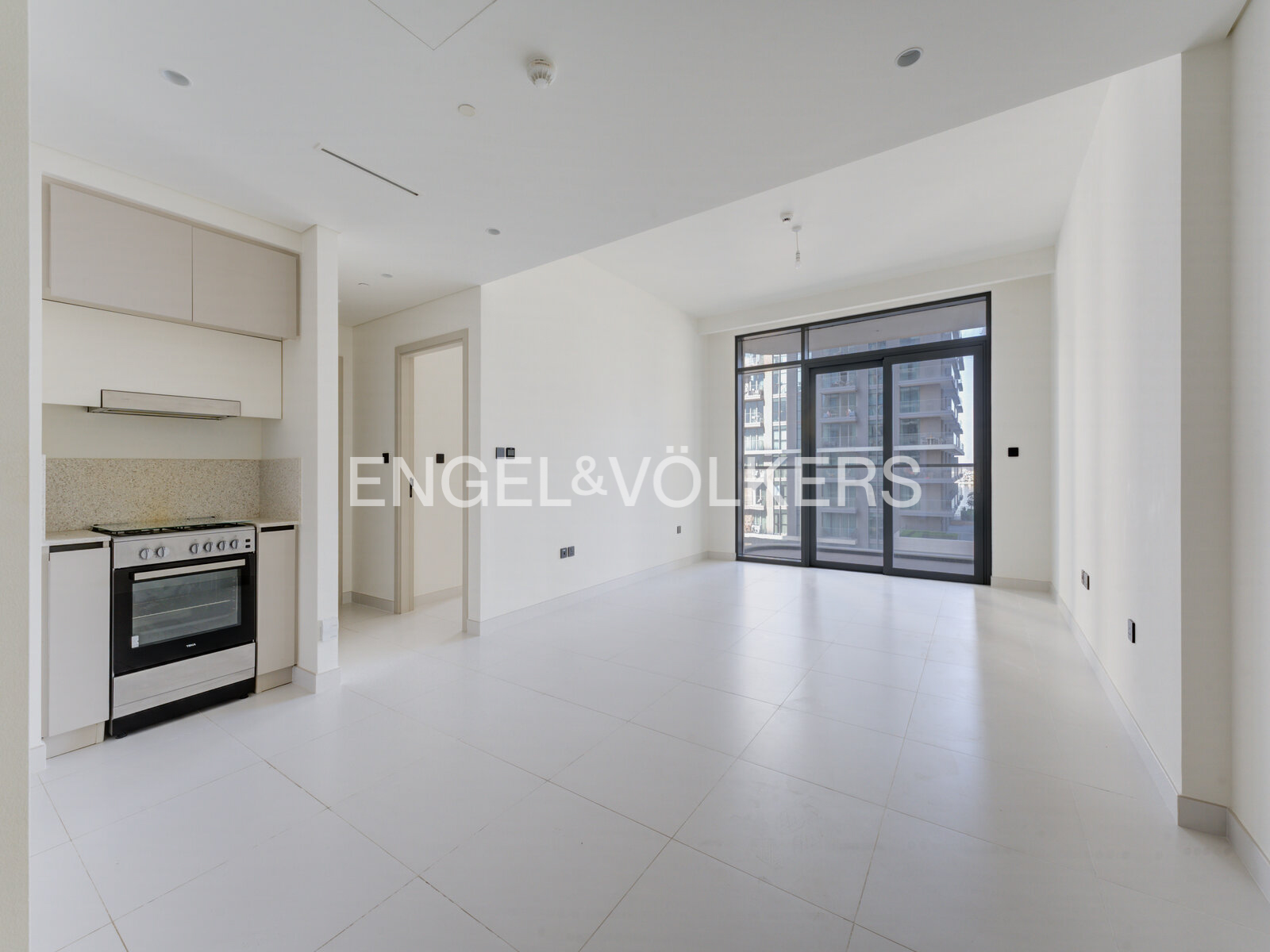 Bright Space | Beach Access | Waterfront View