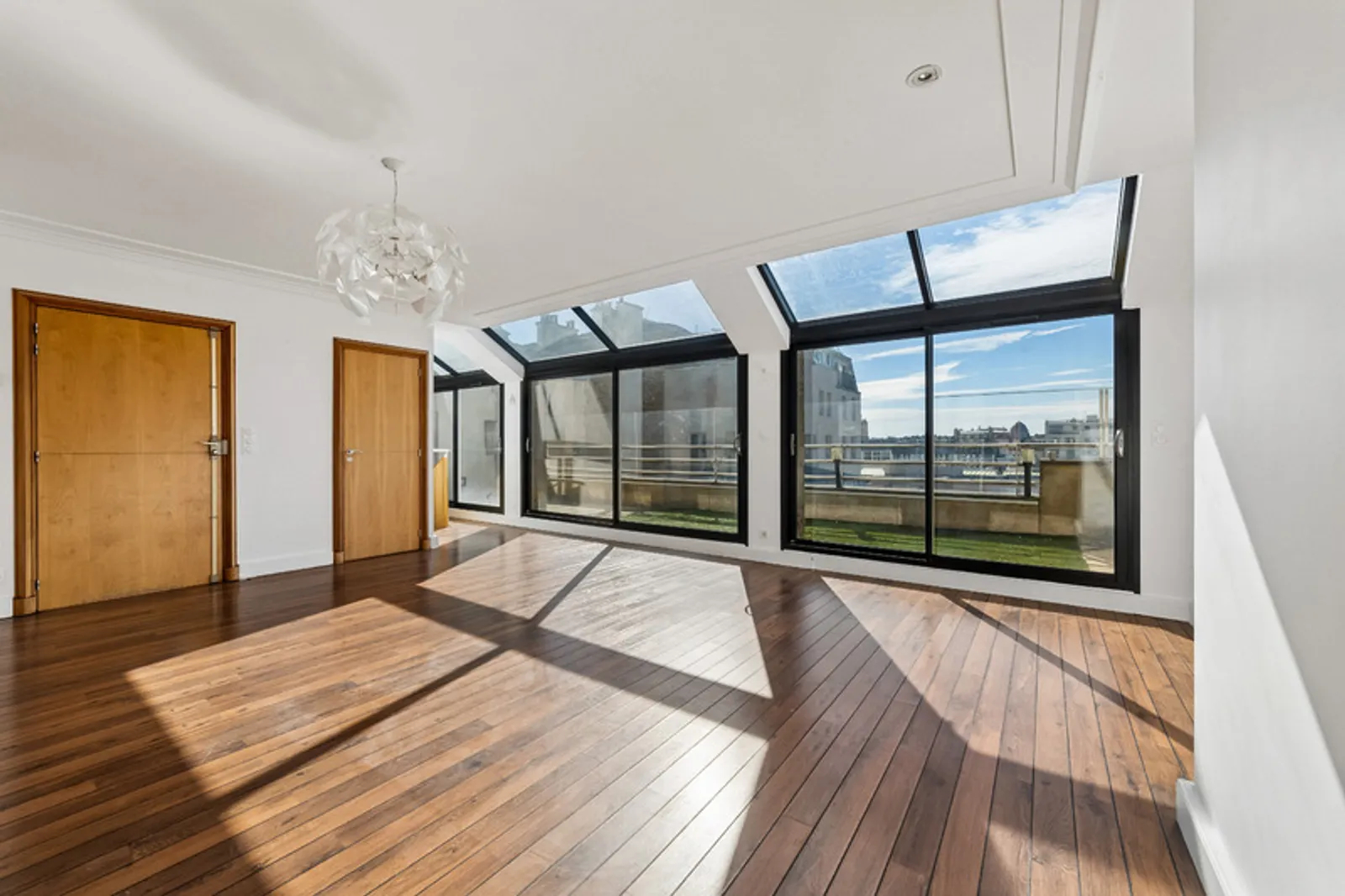 Exceptional 155 m² apartment with terrace – Chaillot