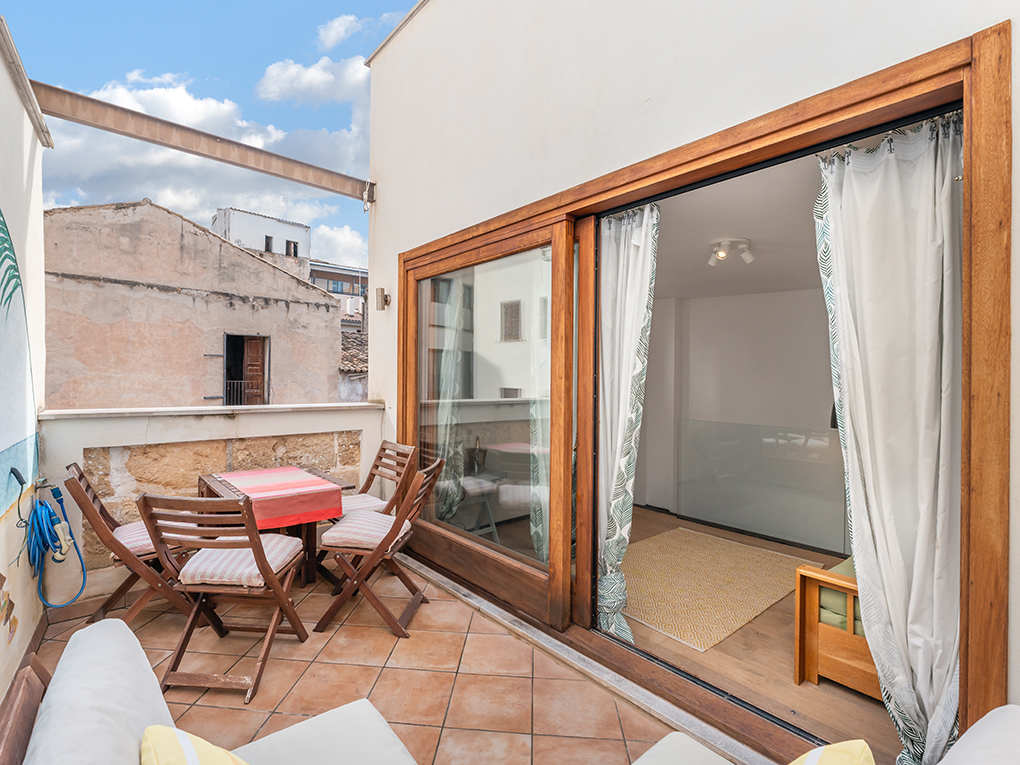 Altstadt-Oase mit Terrasse, Aufzug und zeitlosem Flair