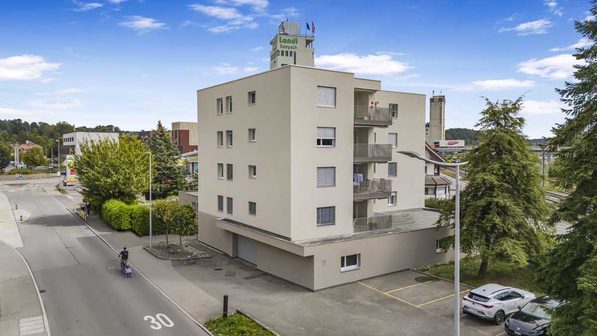 Preiswertes Wohneigentum in Seenähe – 4.5 Zimmer Eigentumswohnung nahe Sempach, Einkauf & Bahnhof