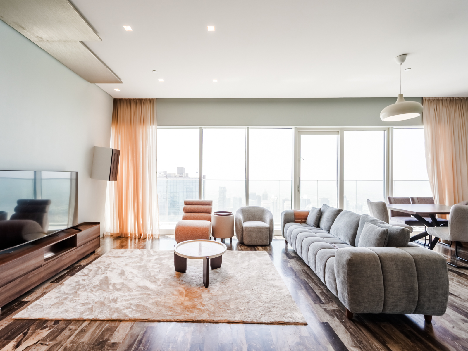 Exclusive | High floor | Fendi Branded