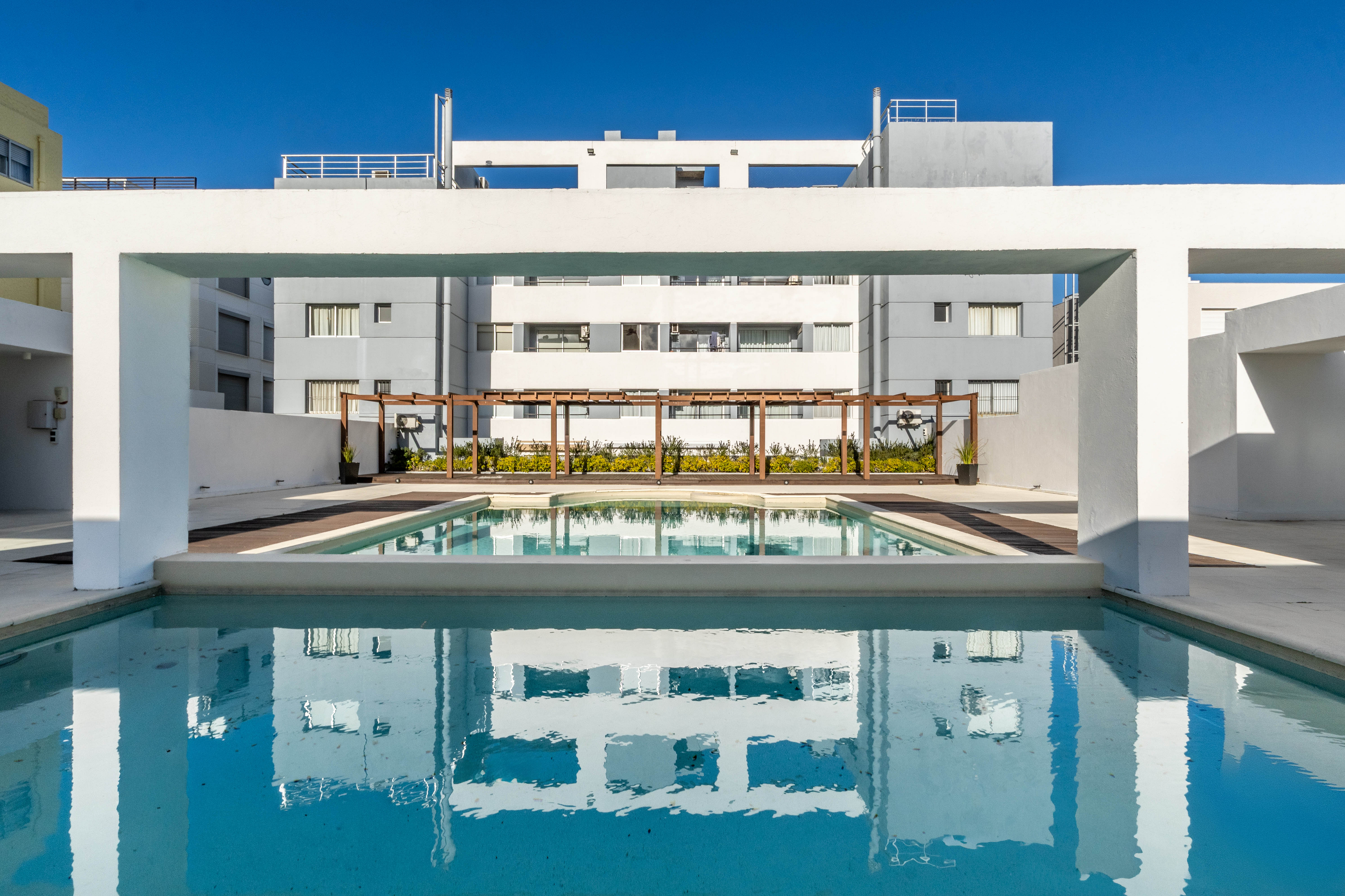 Duplex Apartment with 4 Bedrooms, Private Heated Pool and 2 BBQ Grills