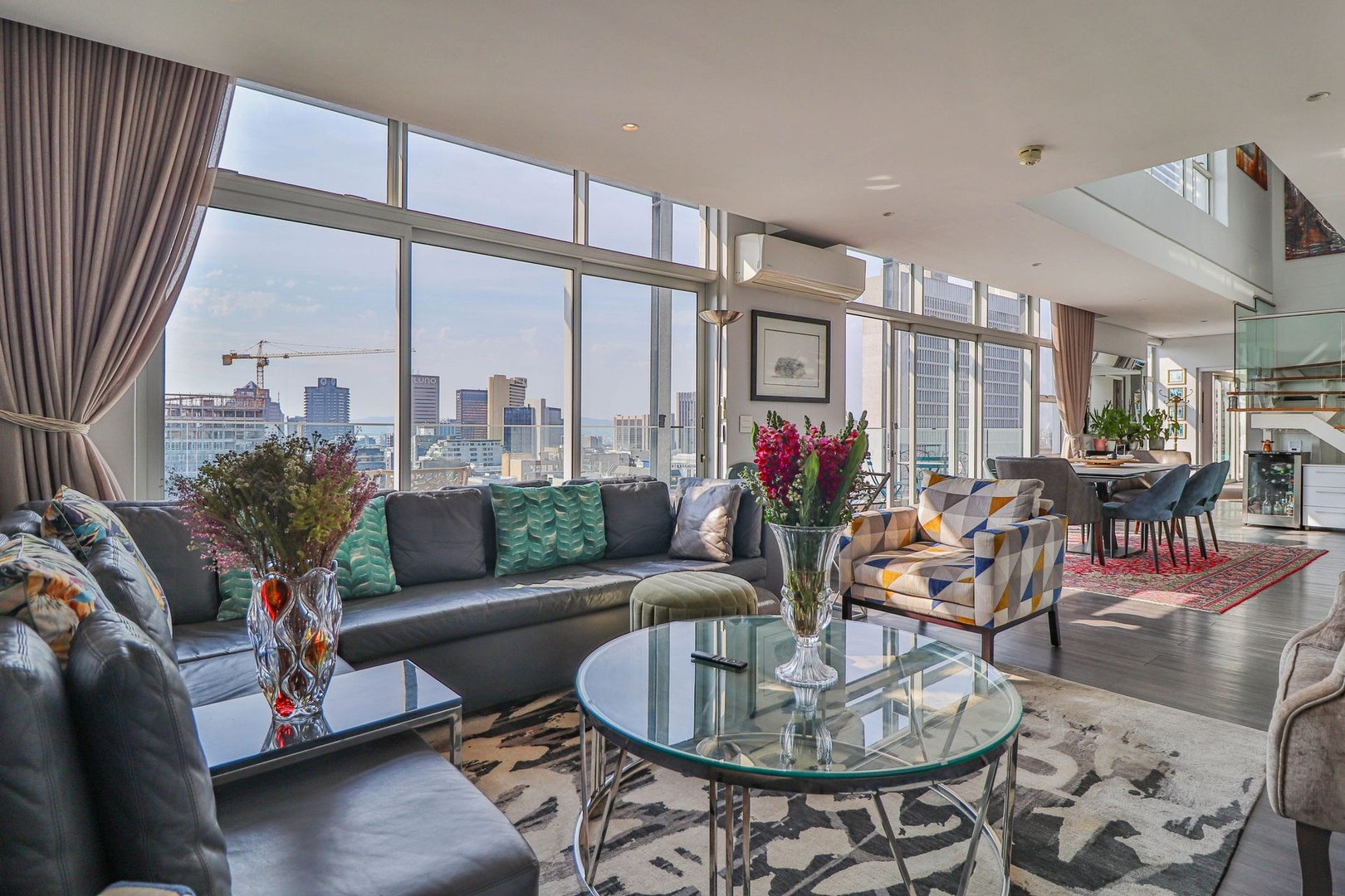 Exclusively listed penthouse with breathtaking infinite views