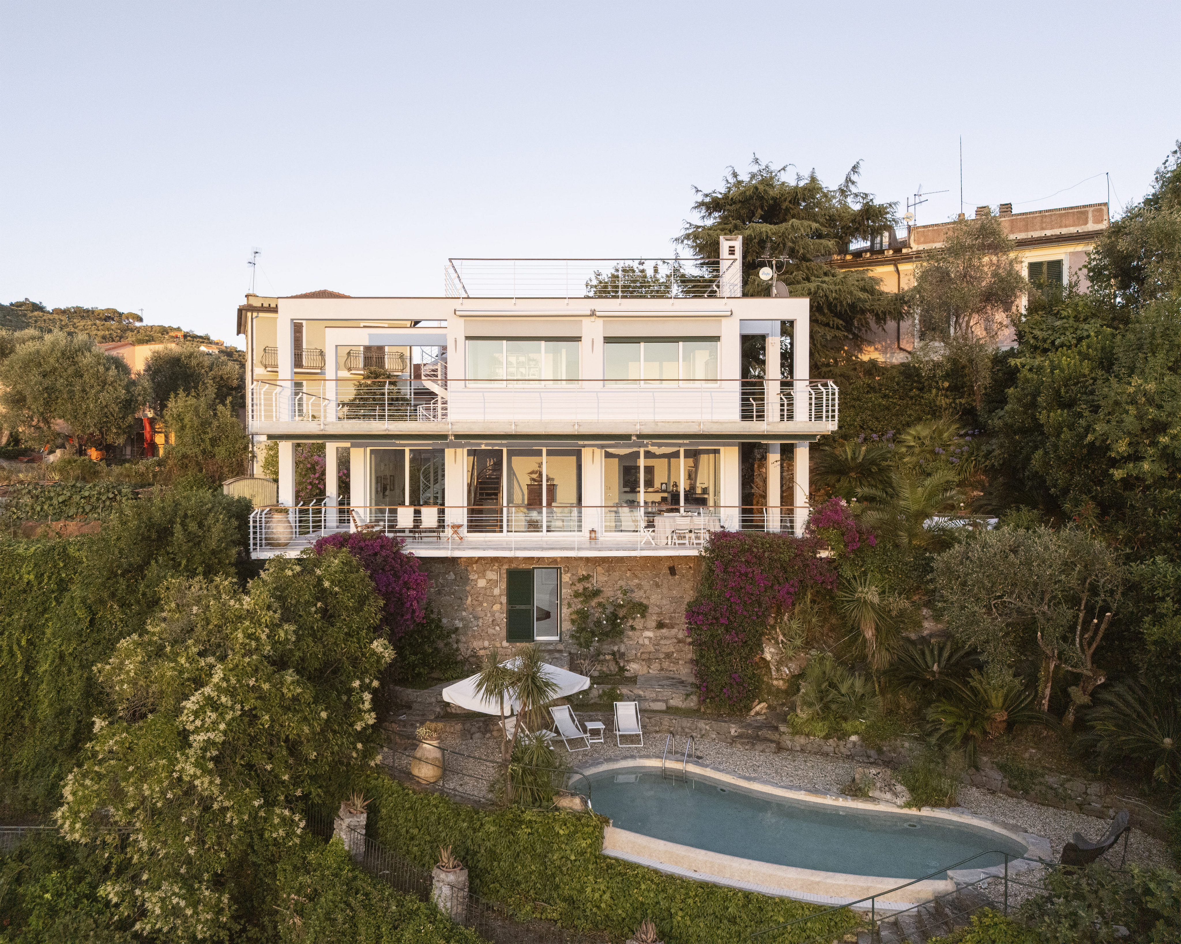 Extraordinary contemporary villa in the heart of the Tigullio Gulf