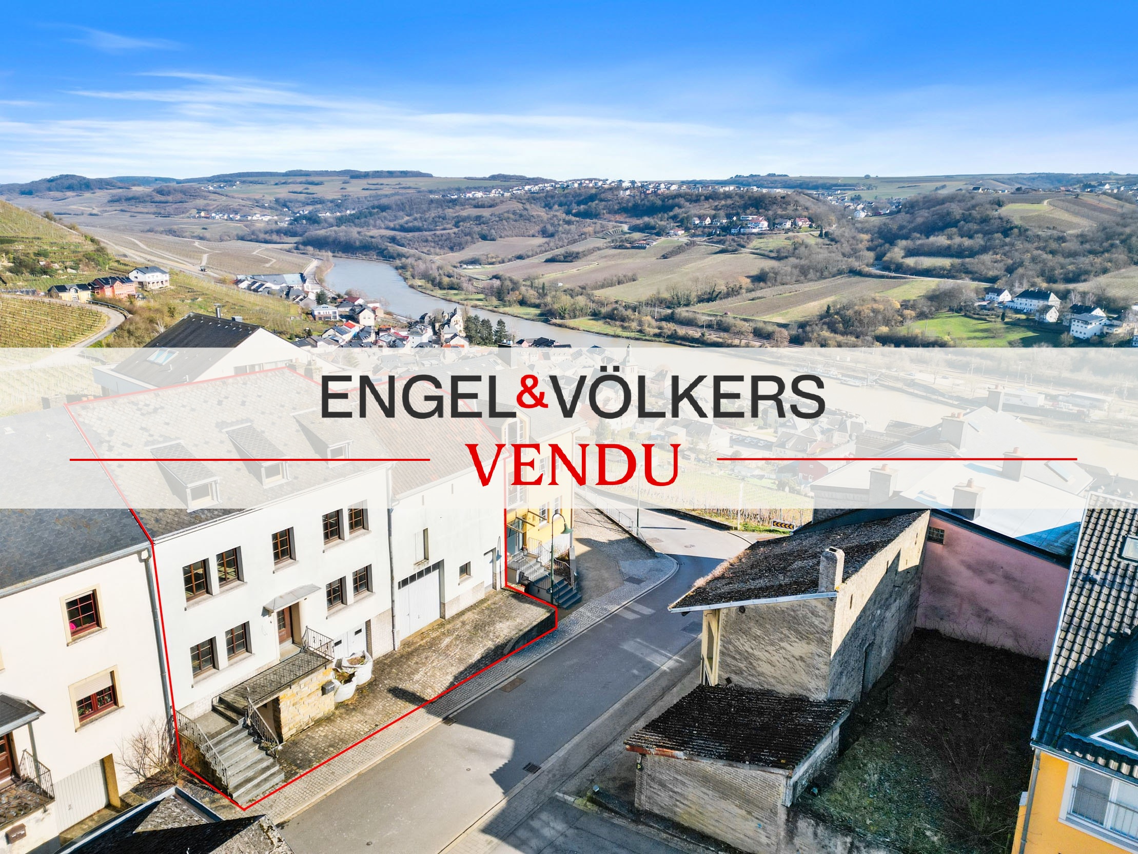 Charming house in need of renovation in the hills above the Moselle